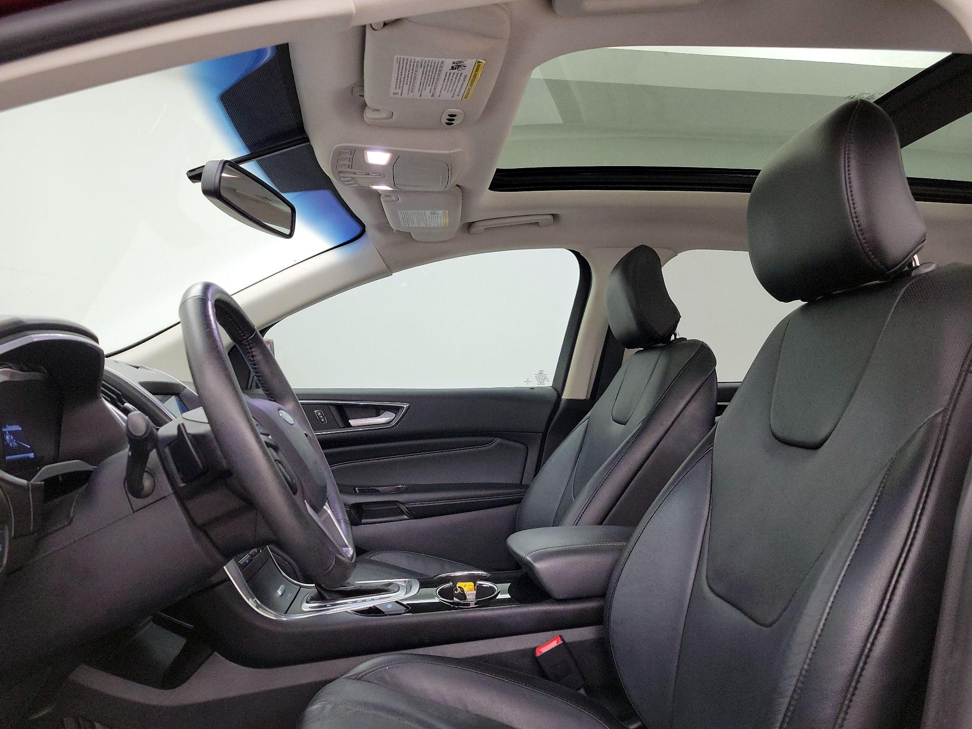 Thumbnail: 2016 Ford Edge - 19