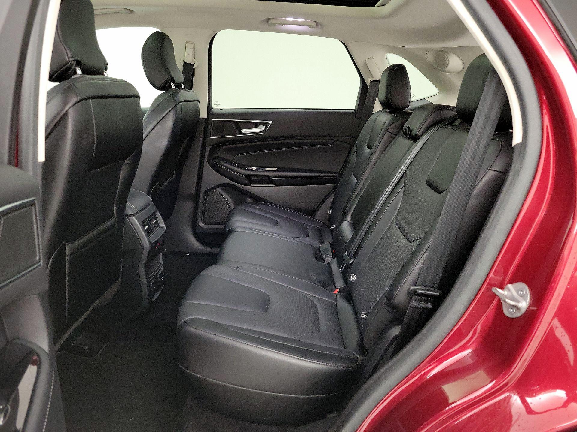 Thumbnail: 2016 Ford Edge - 20