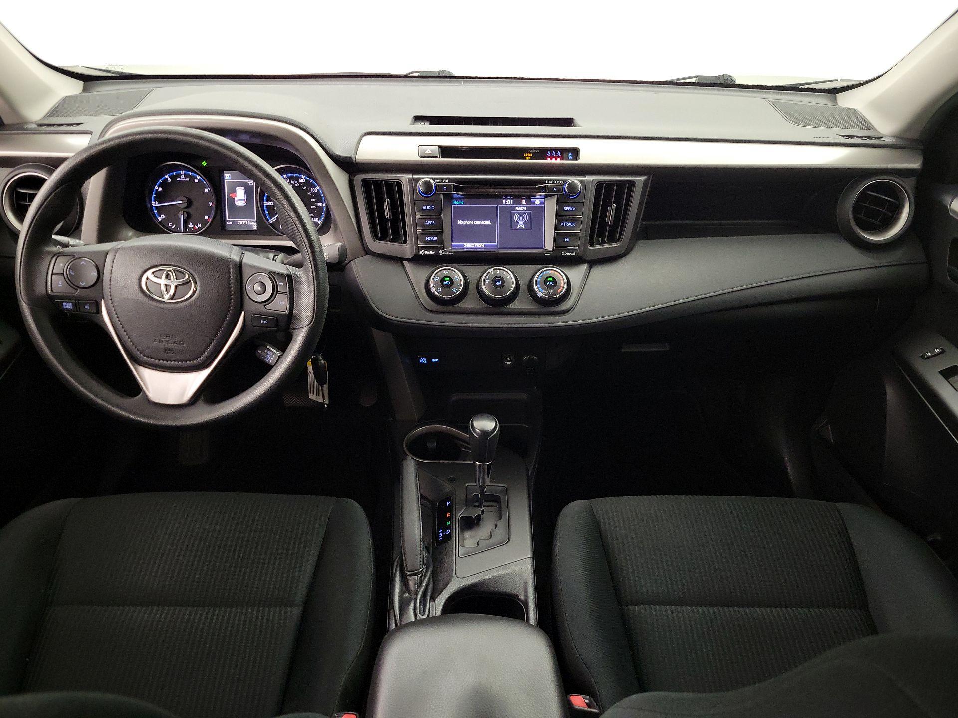 Thumbnail: 2018 Toyota RAV4 - 9