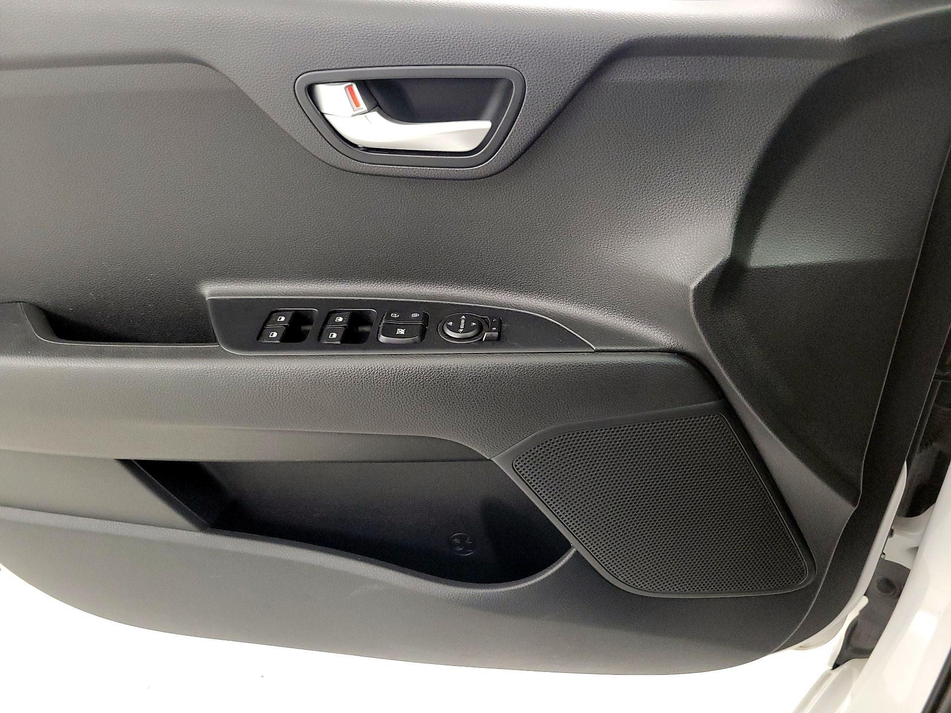 Thumbnail: 2021 Kia Rio - 12