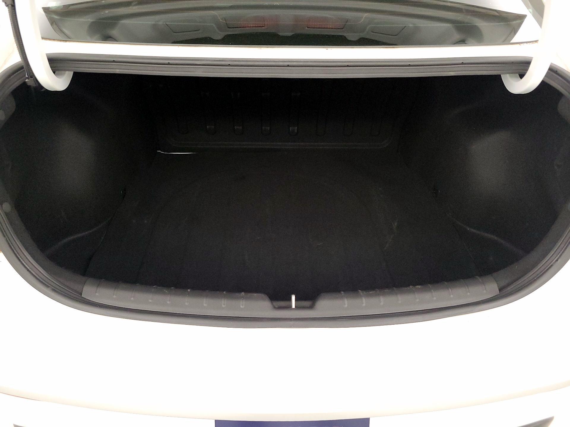 Thumbnail: 2021 Kia Rio - 20