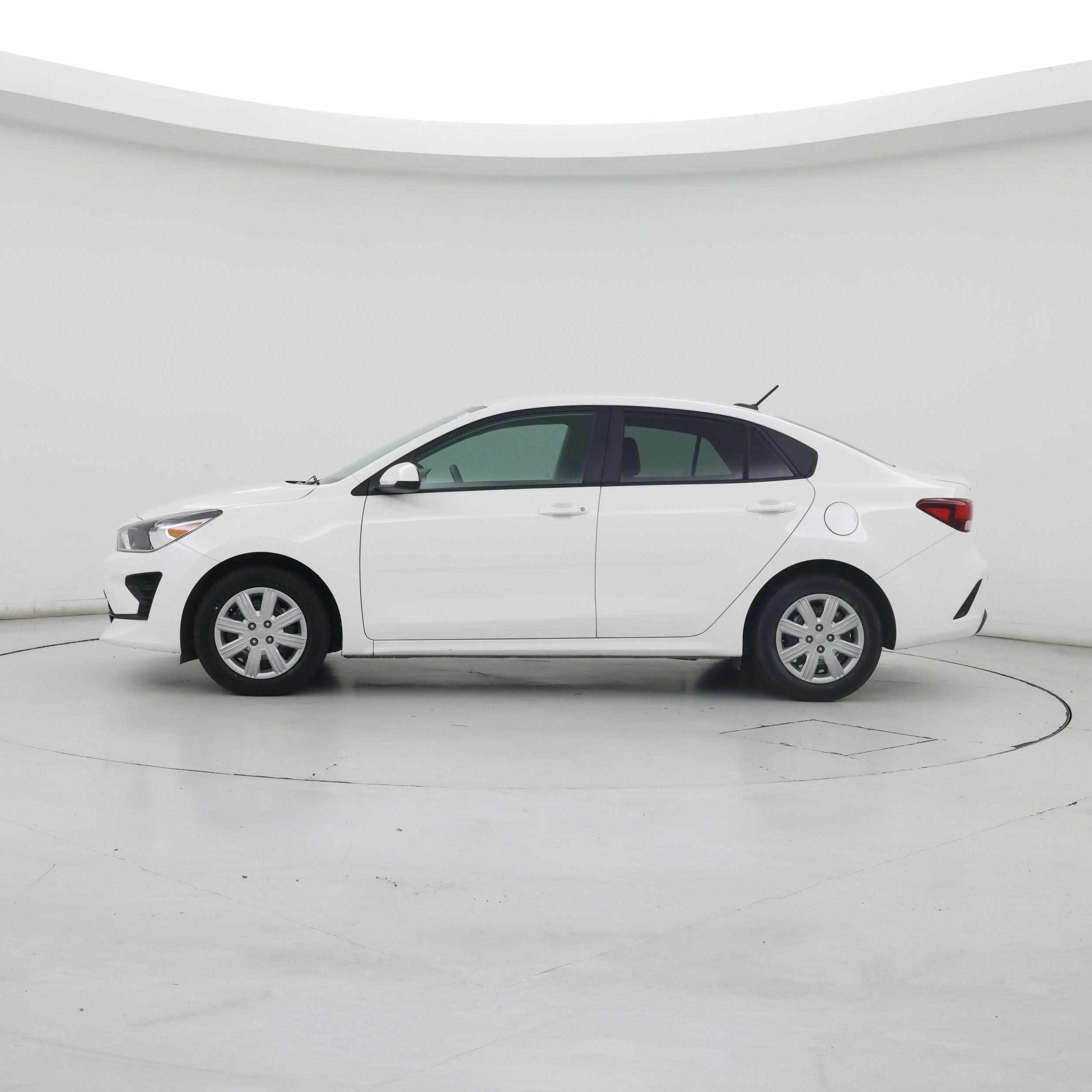 Thumbnail: 2021 Kia Rio - 3