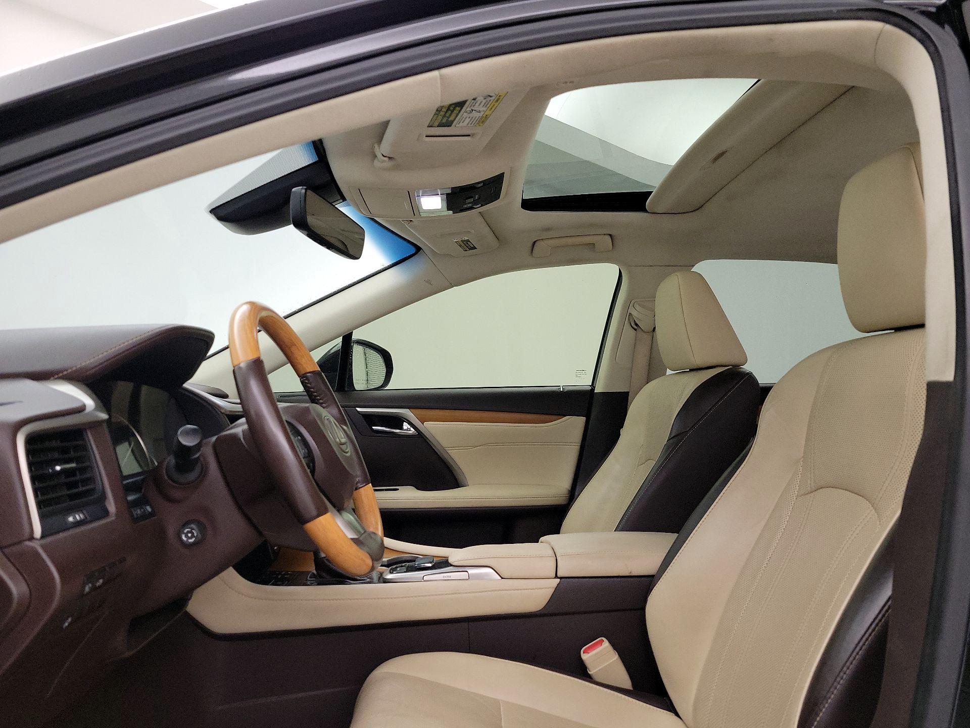 Thumbnail: 2017 Lexus RX - 18