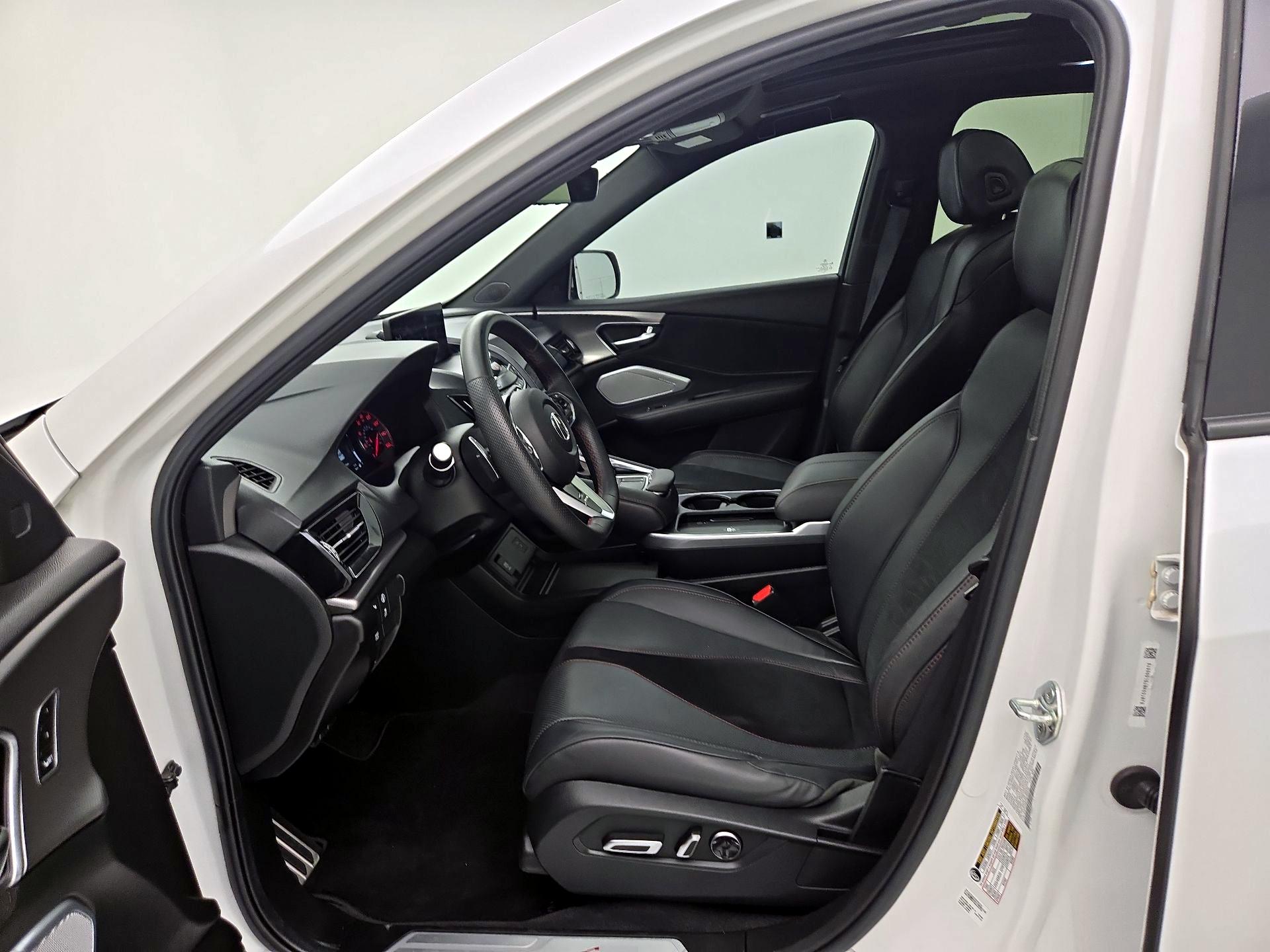 Thumbnail: 2025 Acura RDX - 11