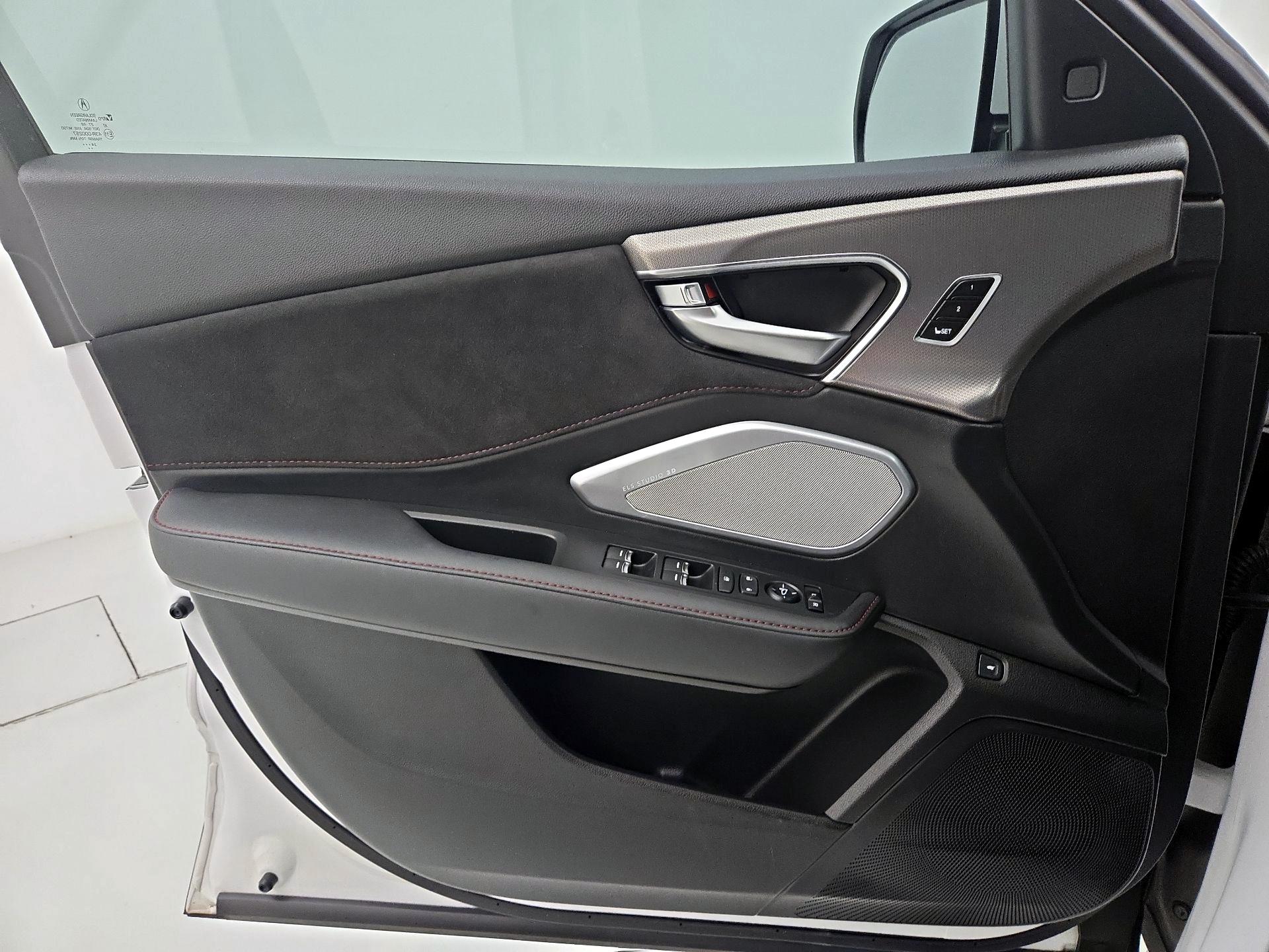 Thumbnail: 2025 Acura RDX - 12