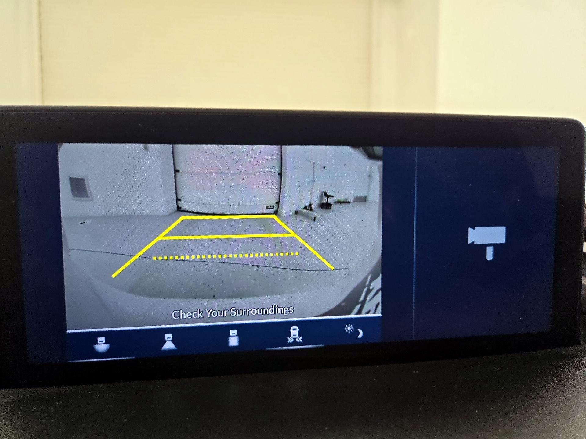 Thumbnail: 2025 Acura RDX - 15