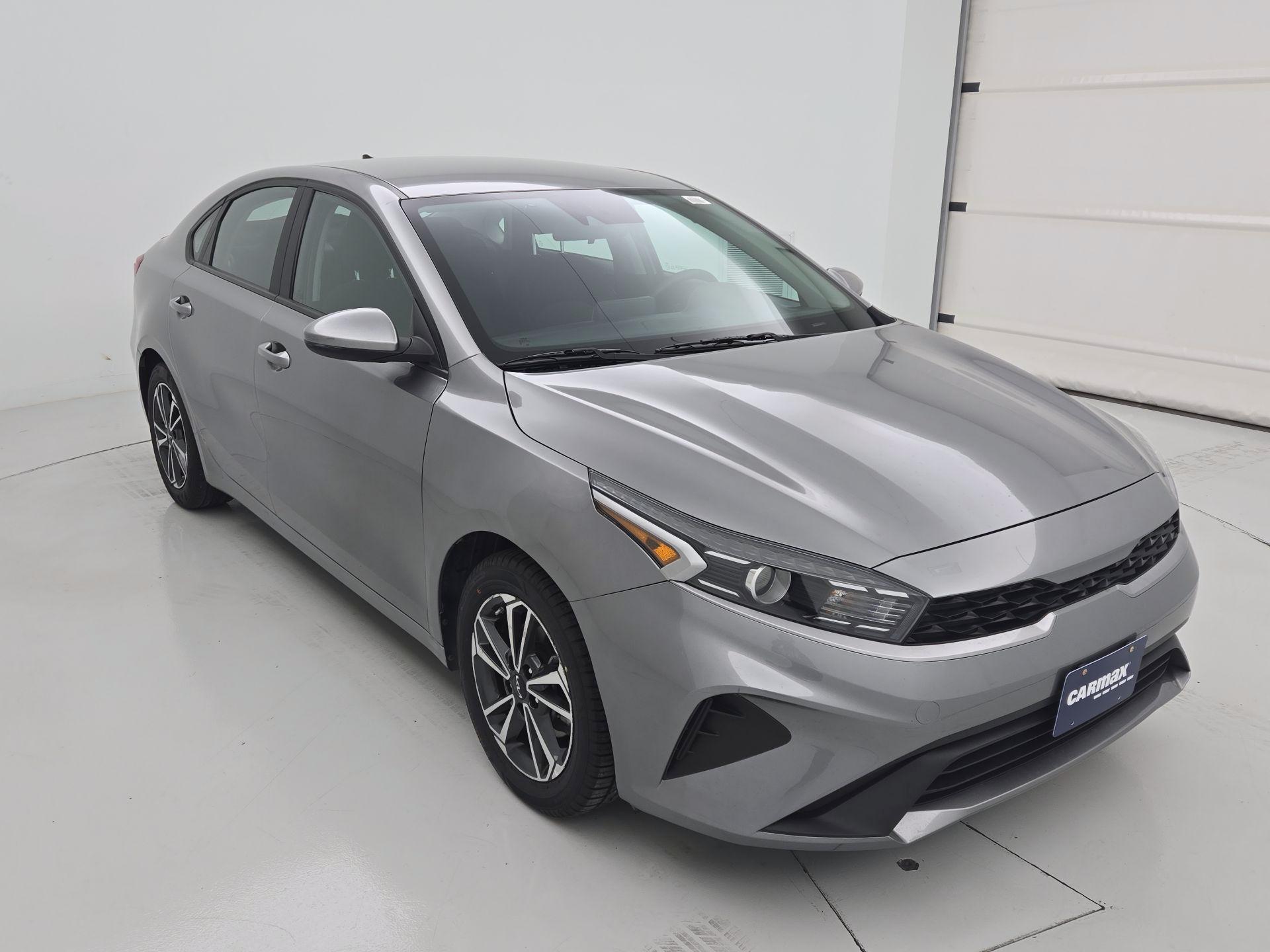 Thumbnail: 2023 Kia Forte - 1