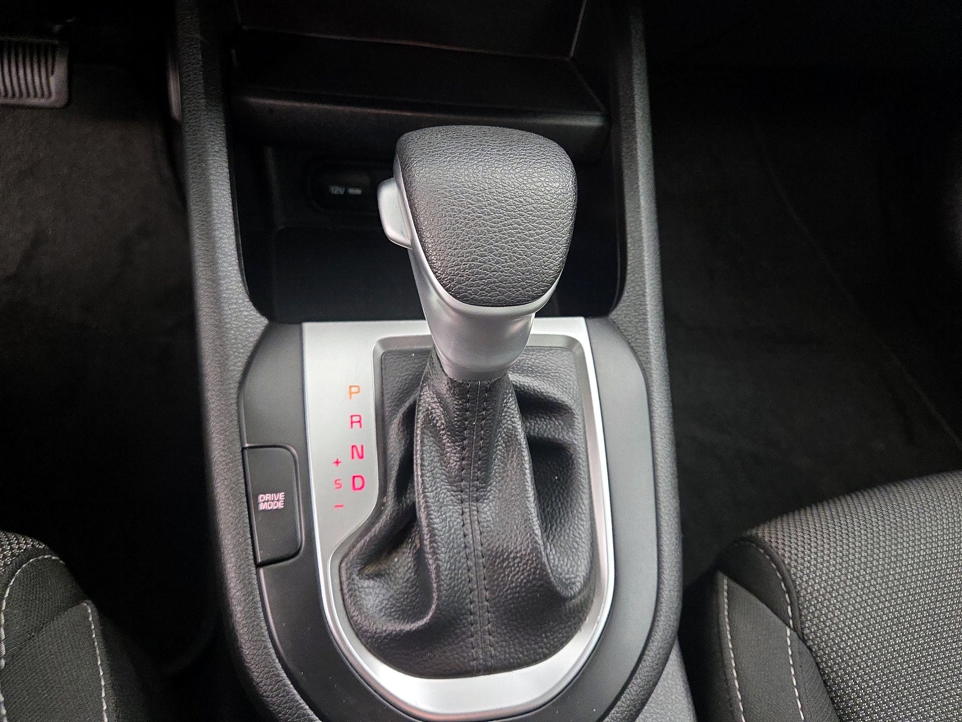 Thumbnail: 2023 Kia Forte - 15