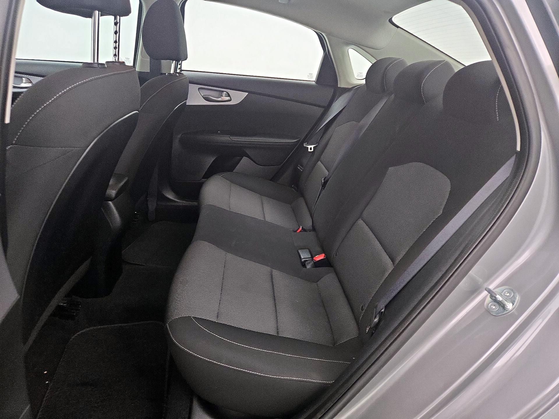 Thumbnail: 2023 Kia Forte - 17