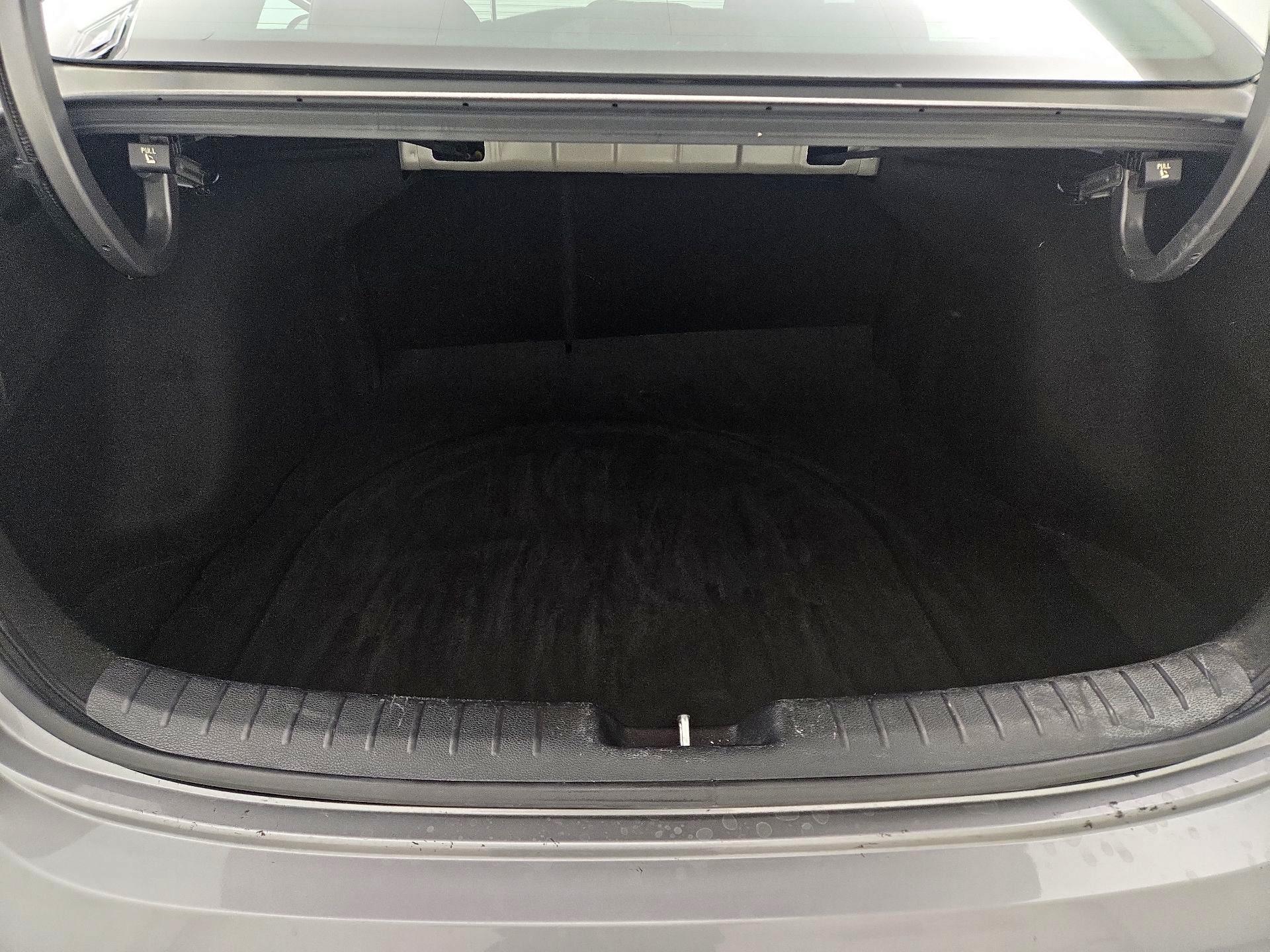 Thumbnail: 2023 Kia Forte - 18