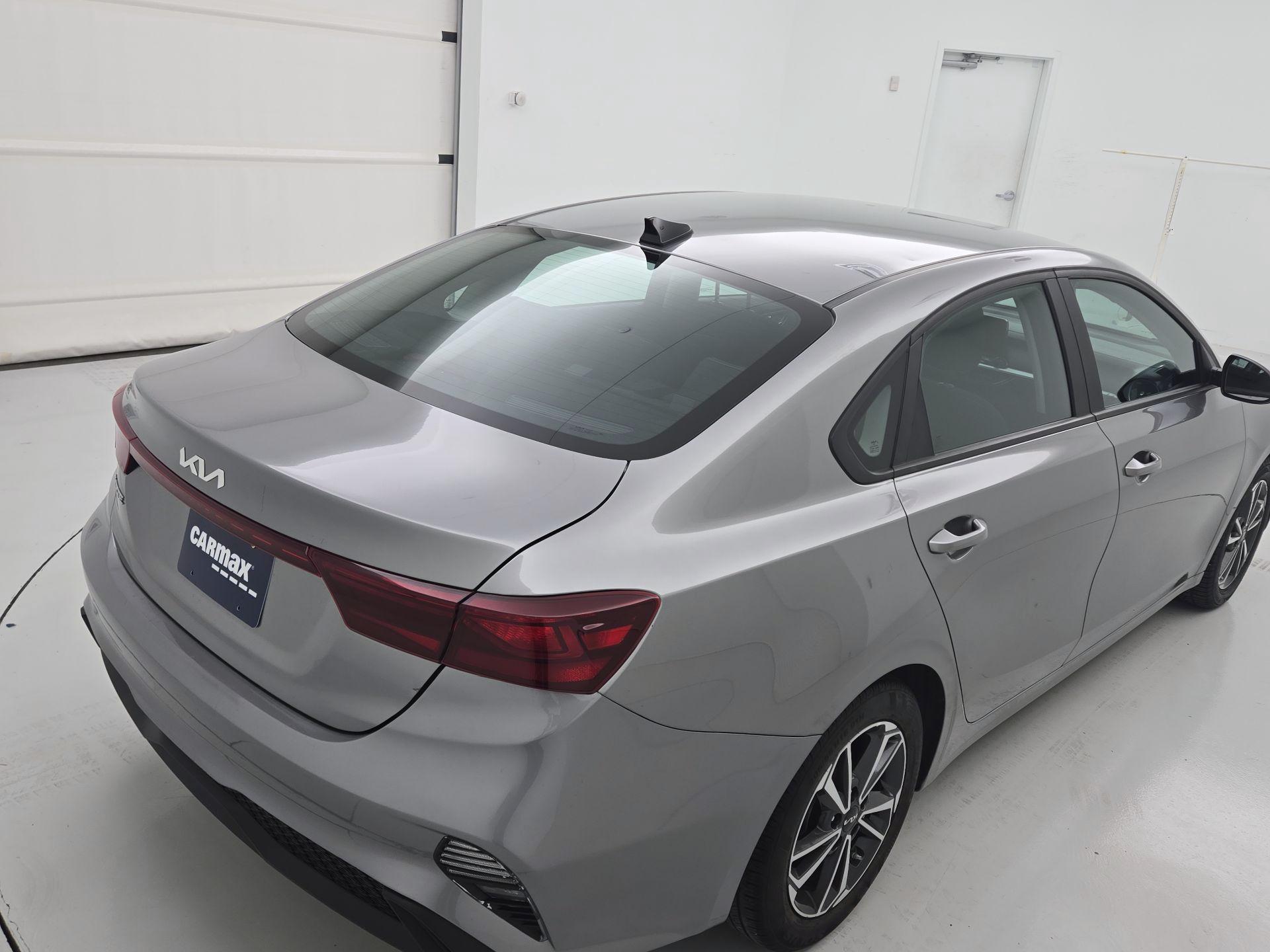 Thumbnail: 2023 Kia Forte - 5