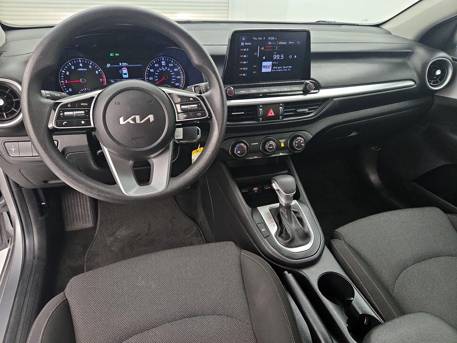 Thumbnail: 2023 Kia Forte - 8