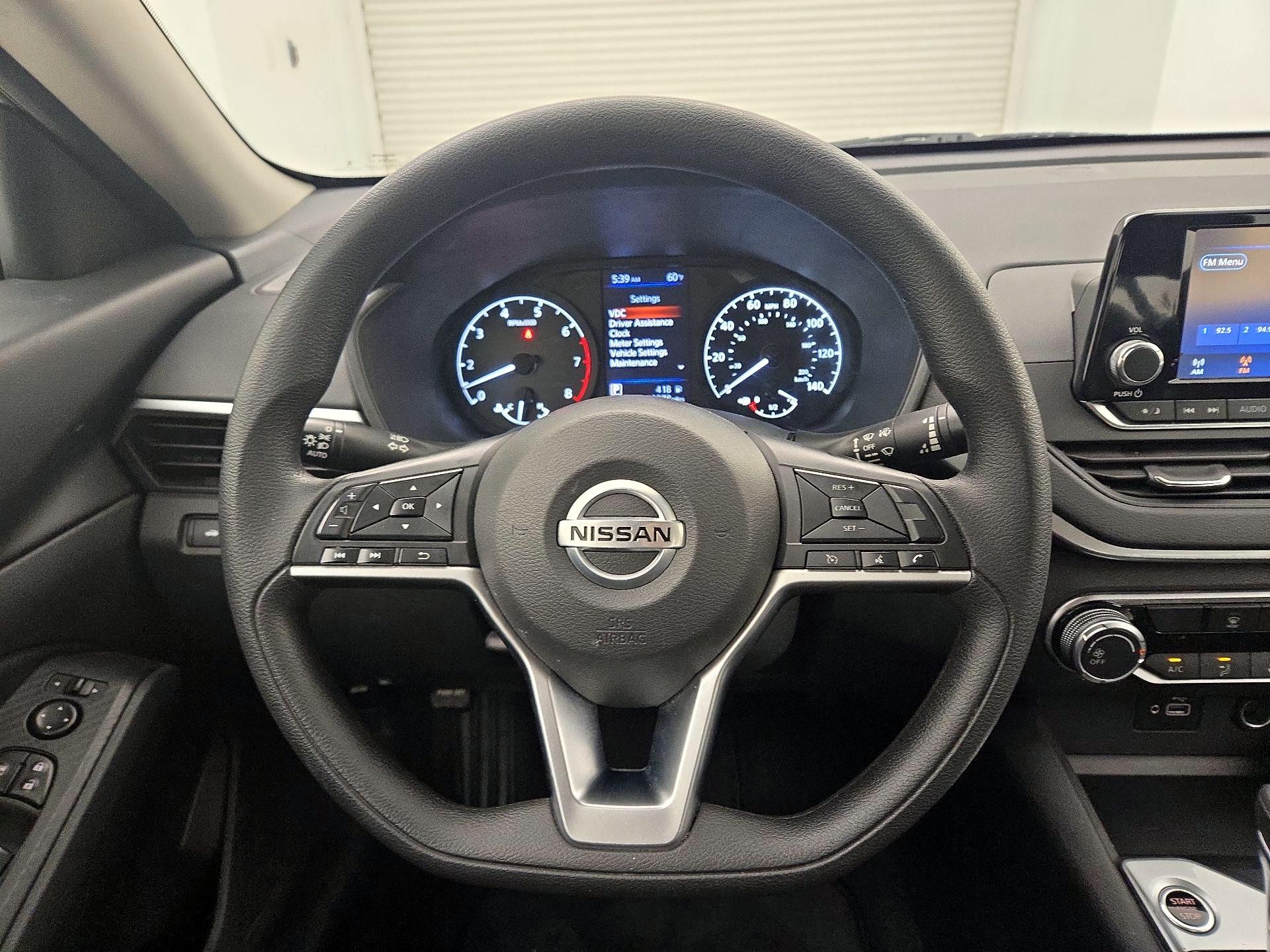 Thumbnail: 2022 Nissan Altima - 10