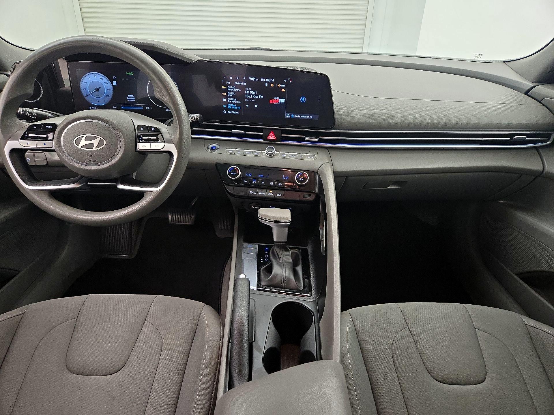 Thumbnail: 2024 Hyundai Elantra - 9