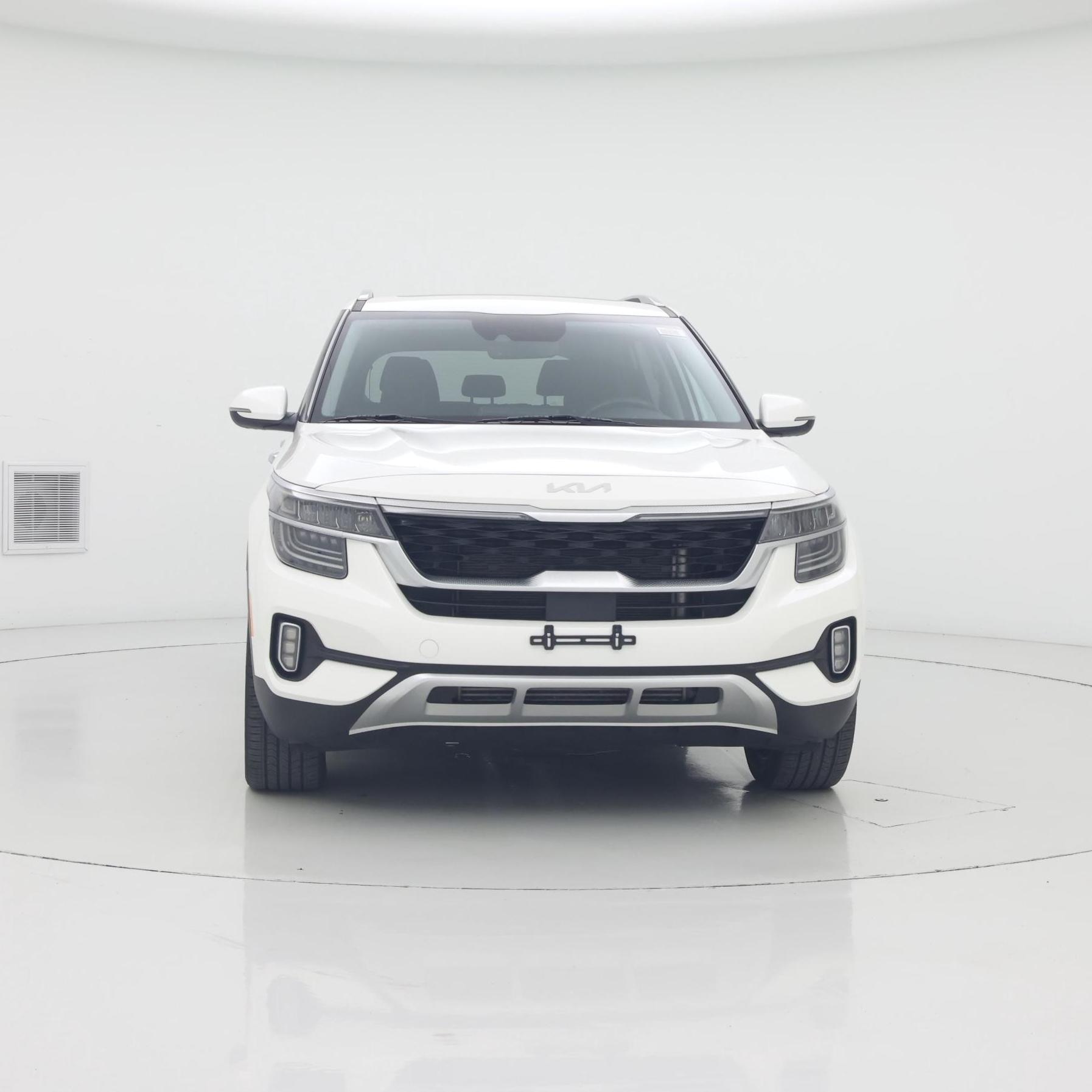 Thumbnail: 2023 Kia Seltos - 5