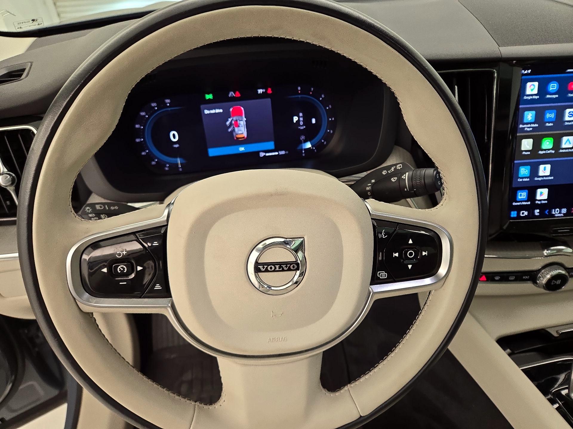 Thumbnail: 2023 Volvo XC60 - 10