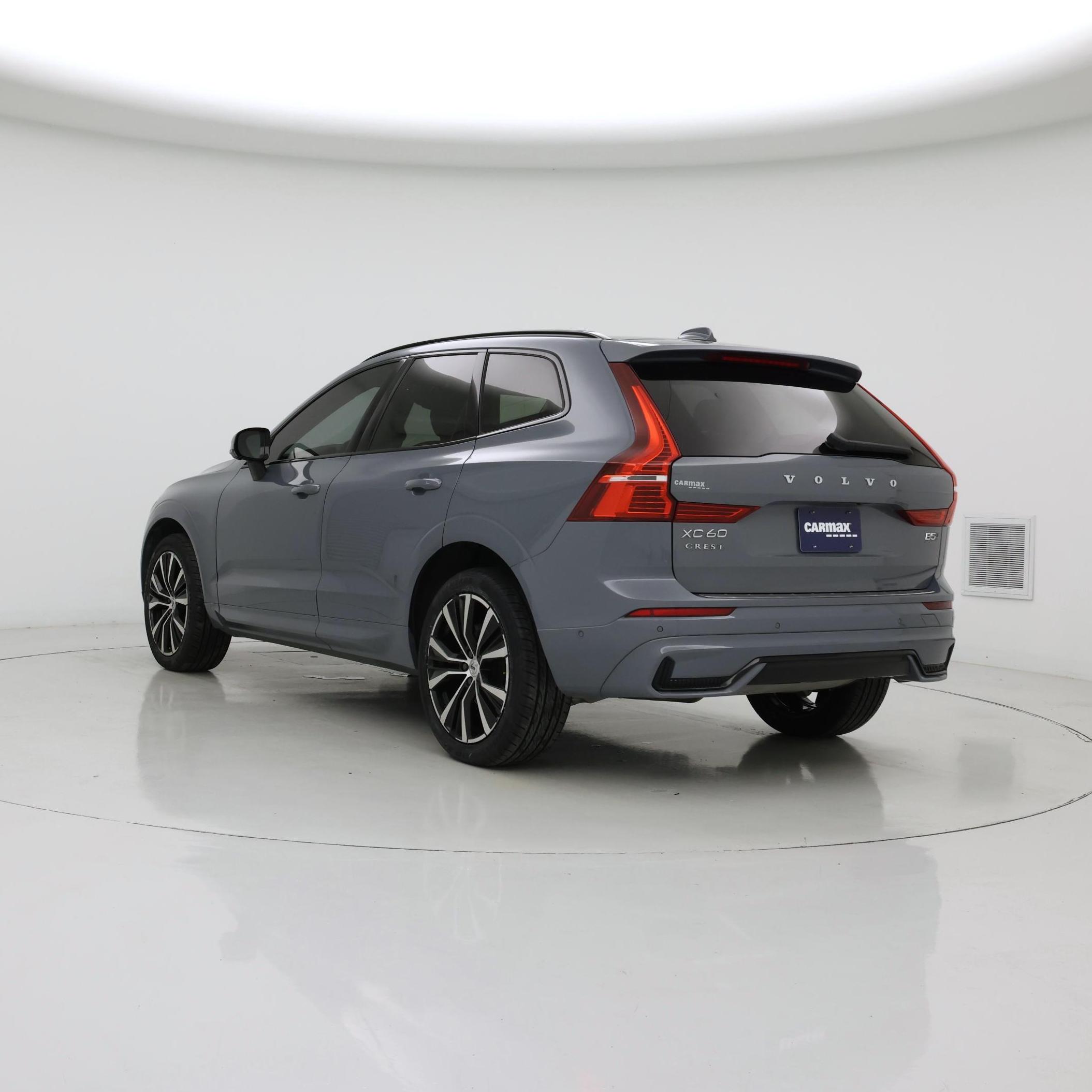 Thumbnail: 2023 Volvo XC60 - 2