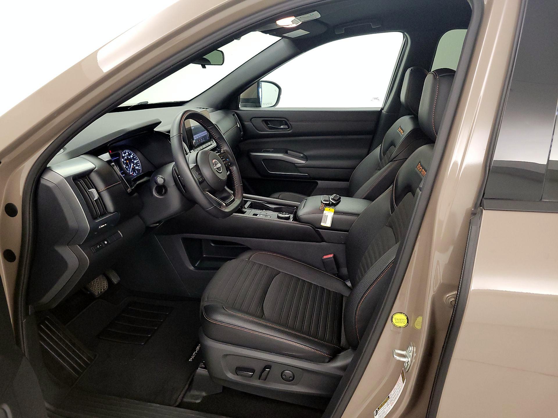 Thumbnail: 2024 Nissan Pathfinder - 11