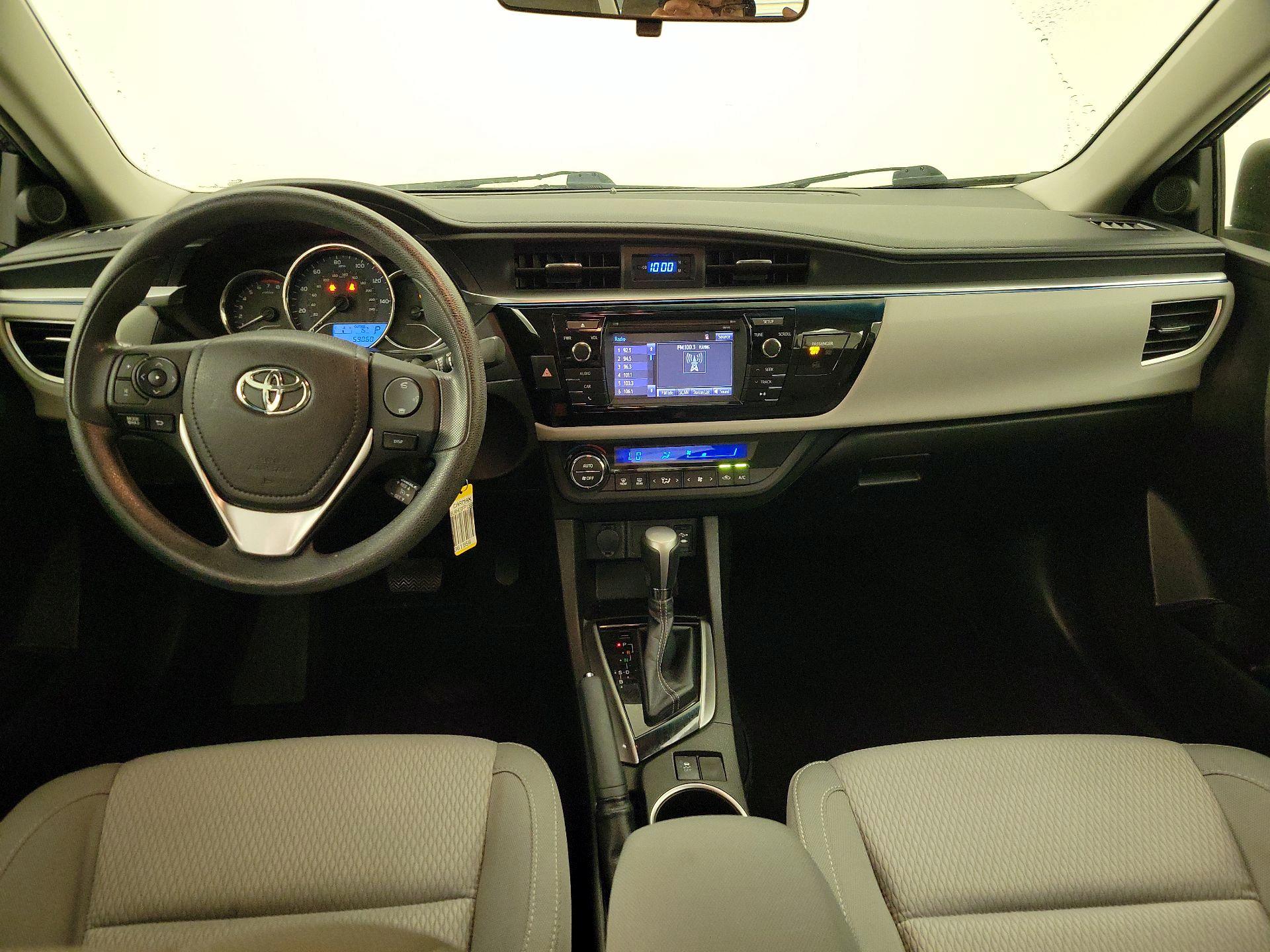 Thumbnail: 2015 Toyota Corolla - 9