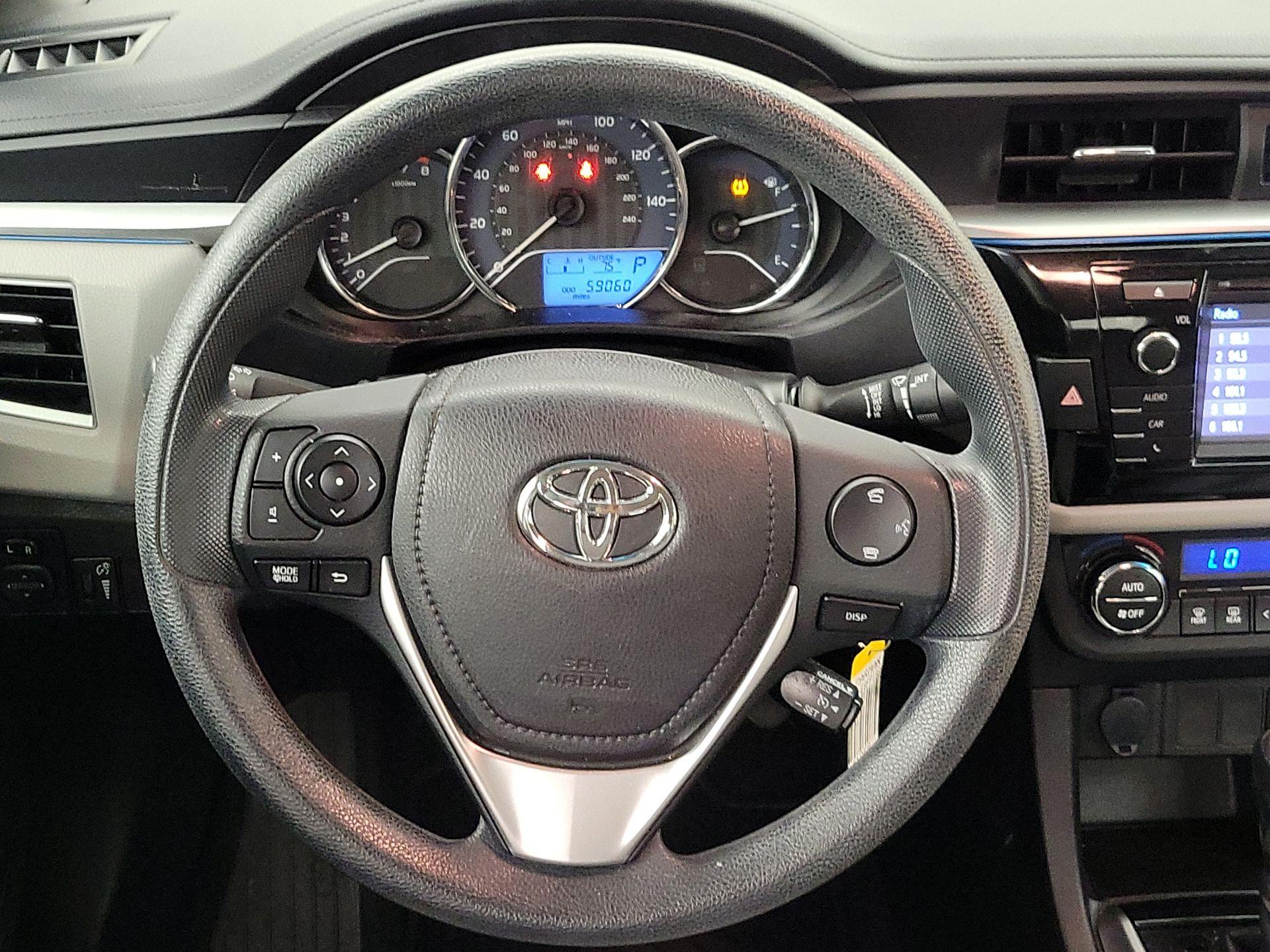 Thumbnail: 2015 Toyota Corolla - 10