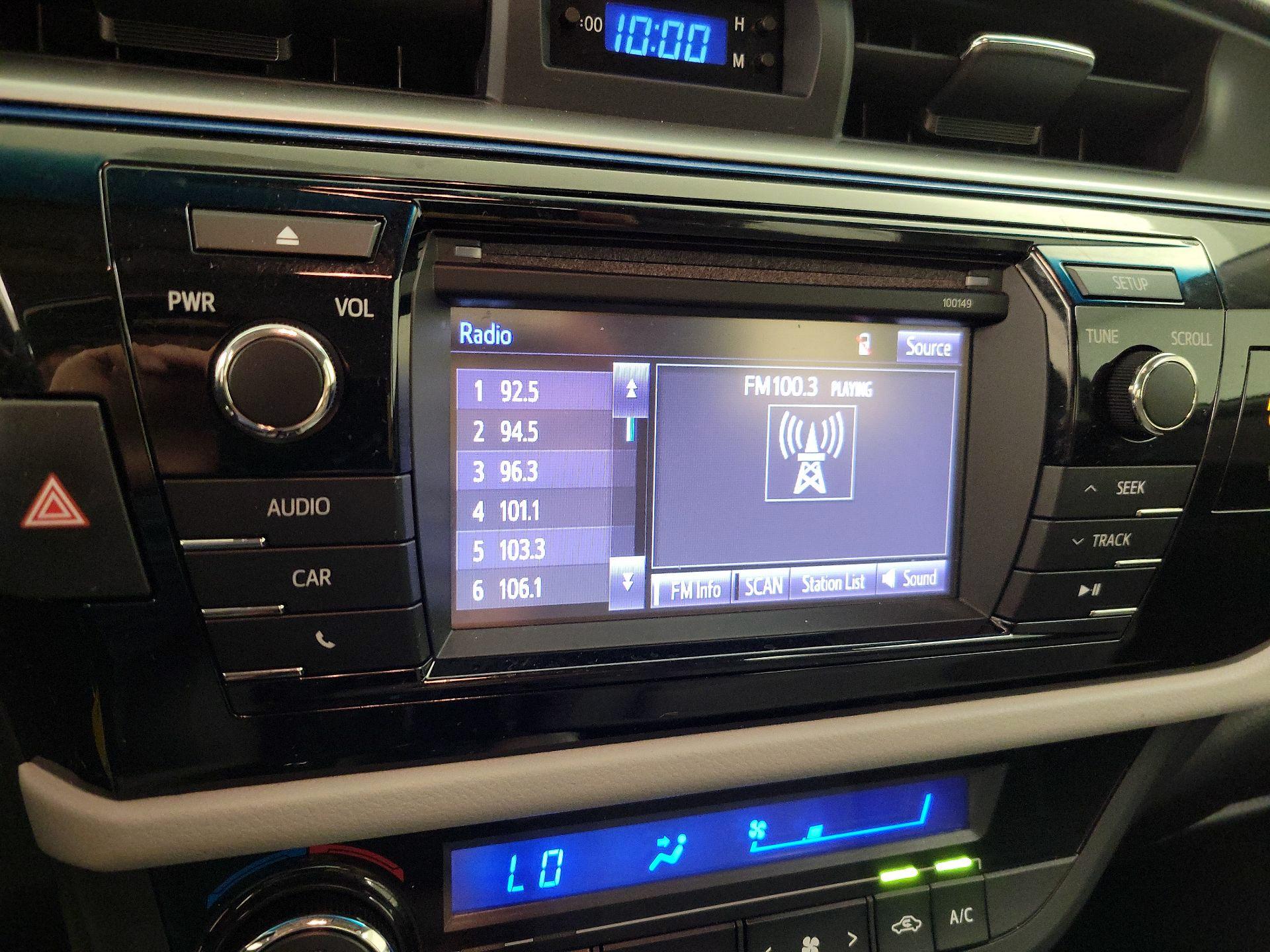 Thumbnail: 2015 Toyota Corolla - 15