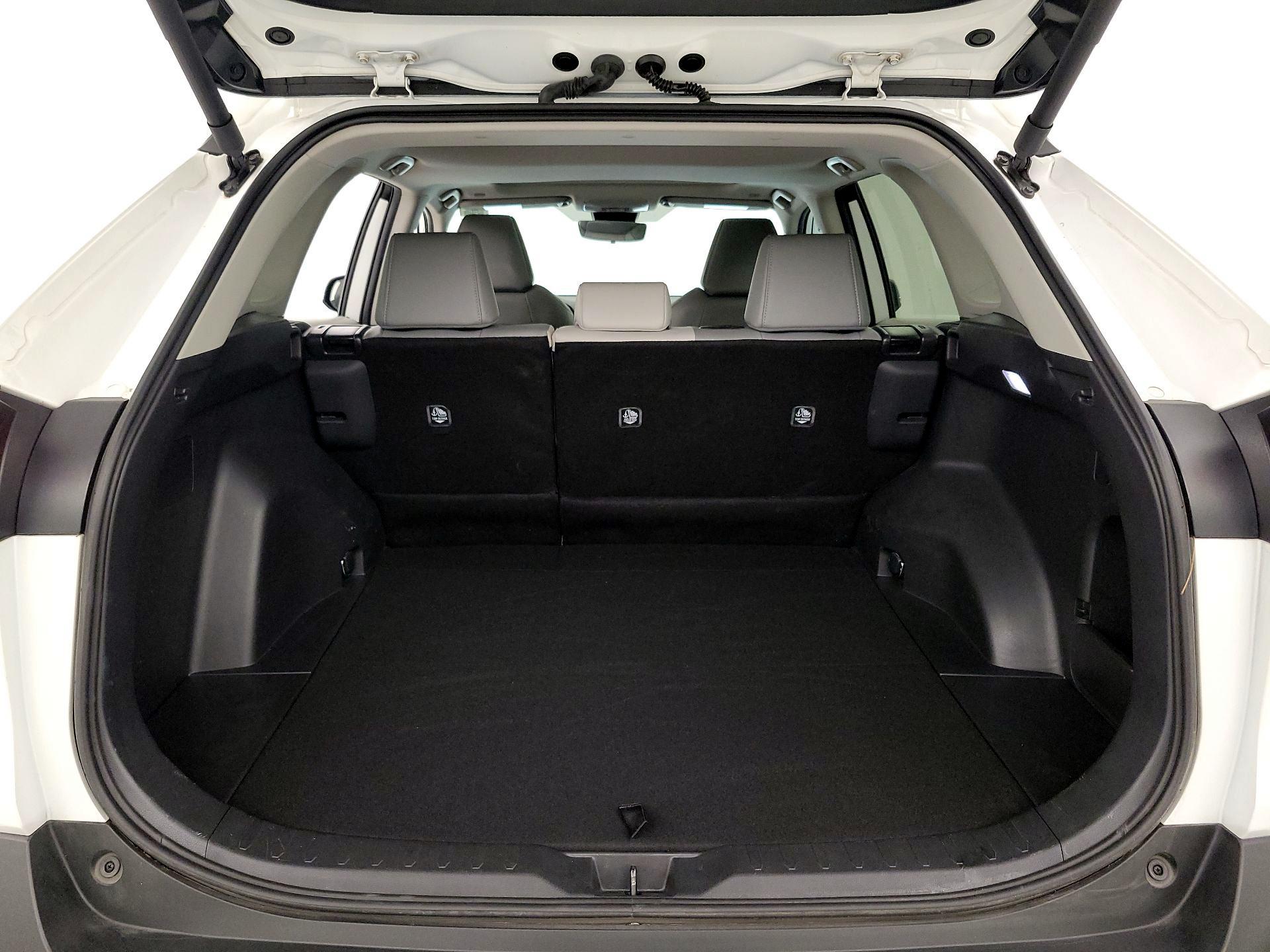 Thumbnail: 2024 Toyota RAV4 - 20