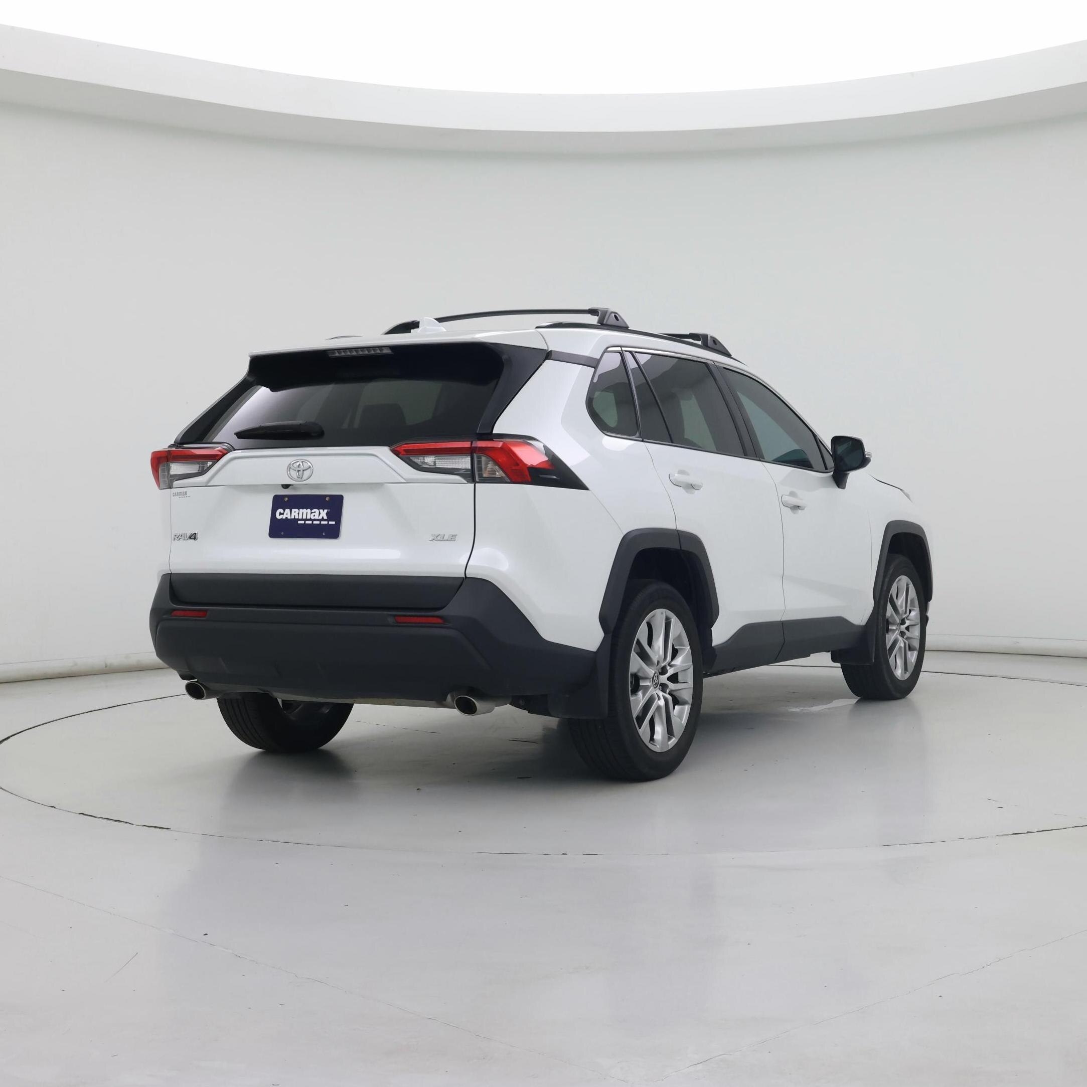Thumbnail: 2024 Toyota RAV4 - 8
