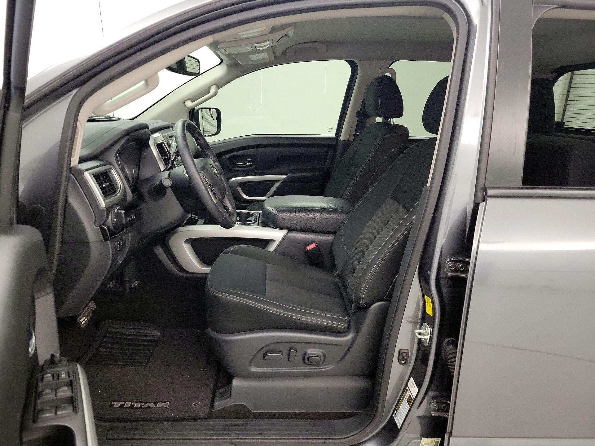 Thumbnail: 2019 Nissan Titan - 11