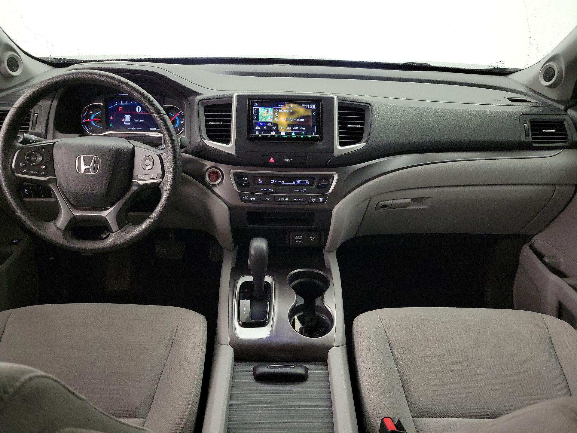 Thumbnail: 2019 Honda Pilot - 9