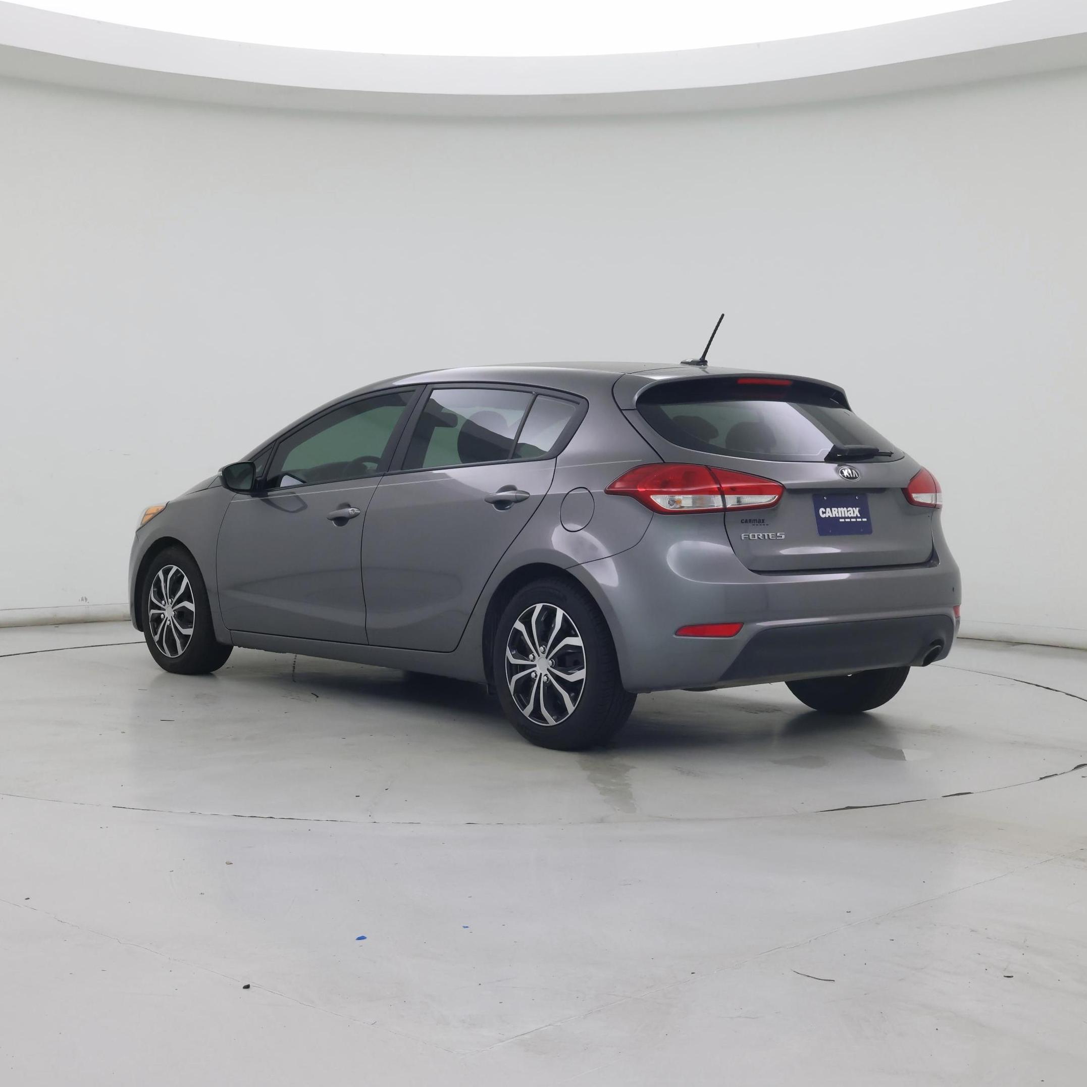 Thumbnail: 2016 Kia Forte - 2