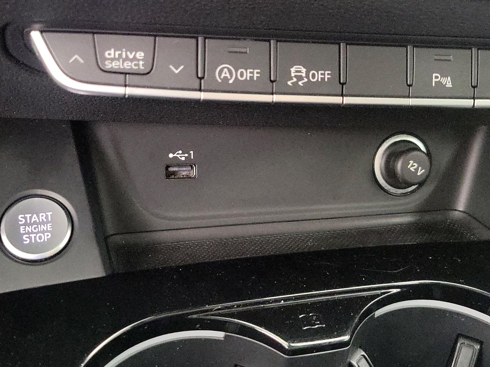 Thumbnail: 2023 Audi A4 - 18