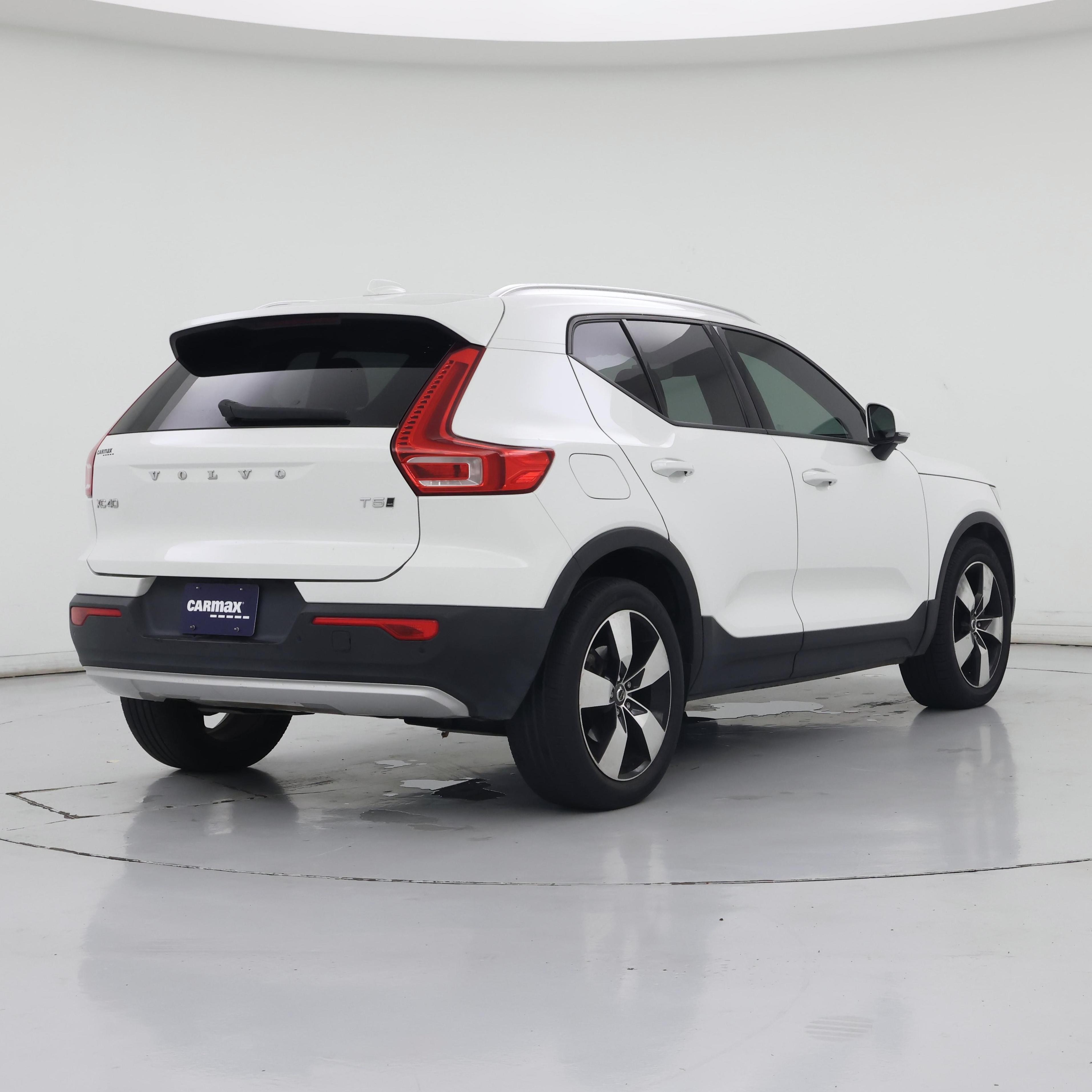 Thumbnail: 2020 Volvo XC40 - 8