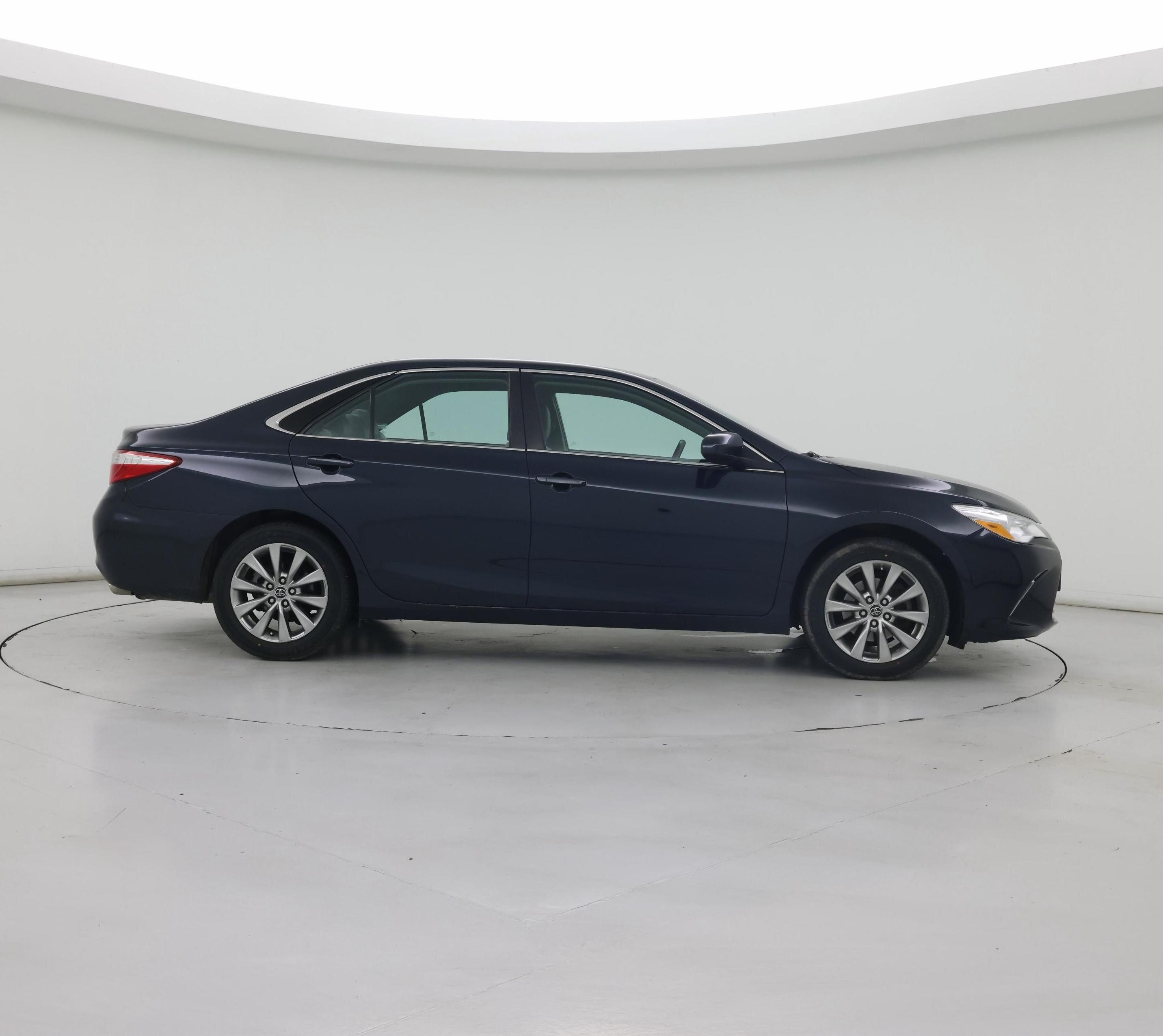 Thumbnail: 2016 Toyota Camry - 7