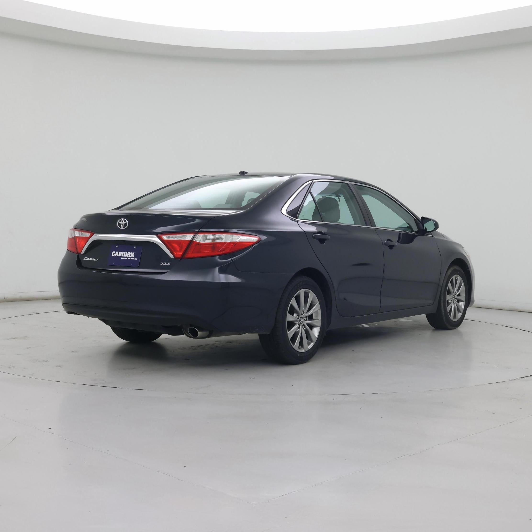 Thumbnail: 2016 Toyota Camry - 8