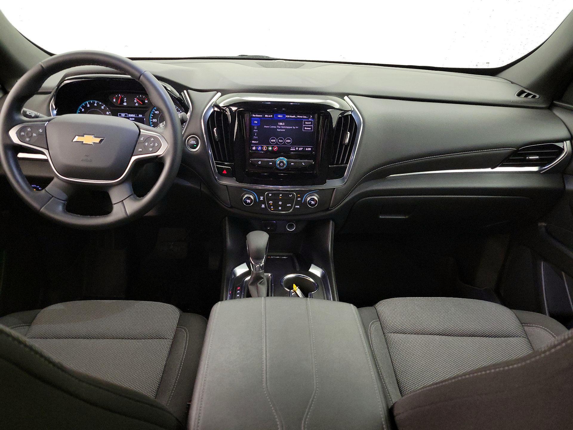 Thumbnail: 2023 Chevrolet Traverse - 9