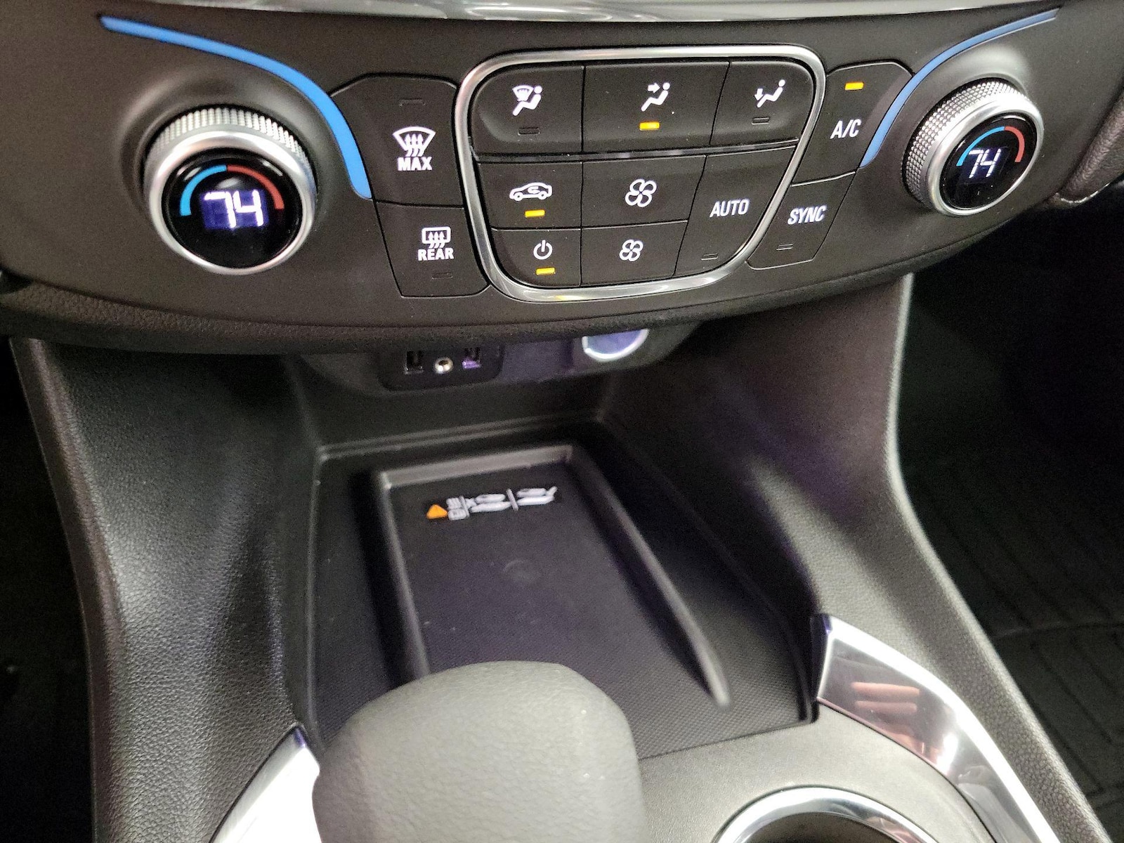 2023 Chevrolet Traverse 1LT - Photo 17