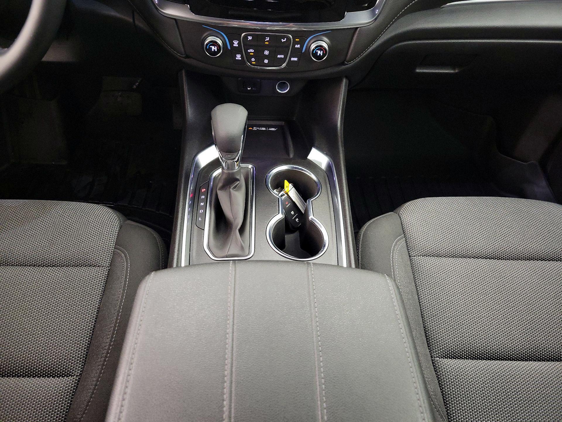 Thumbnail: 2023 Chevrolet Traverse - 17