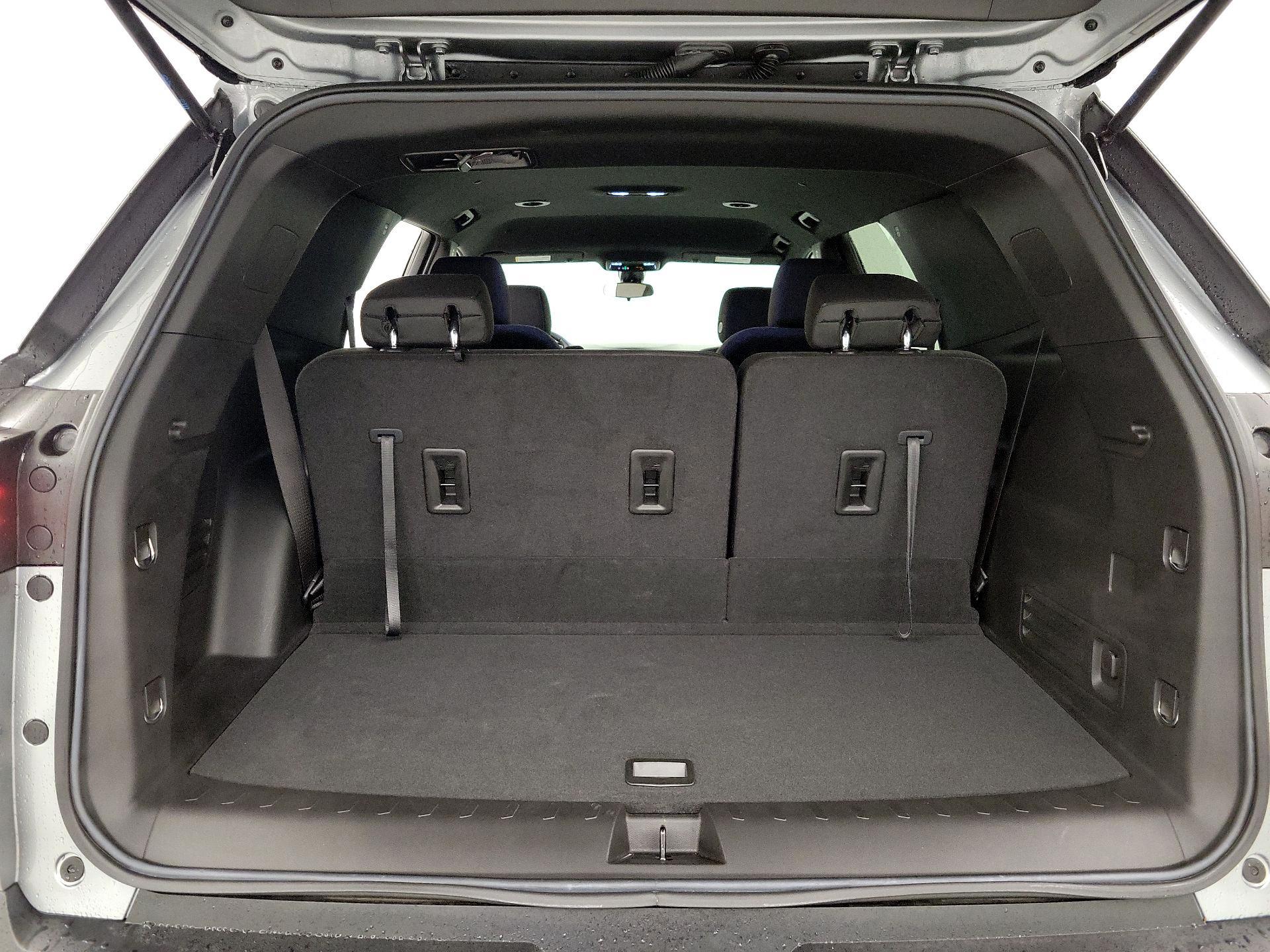 Thumbnail: 2023 Chevrolet Traverse - 20