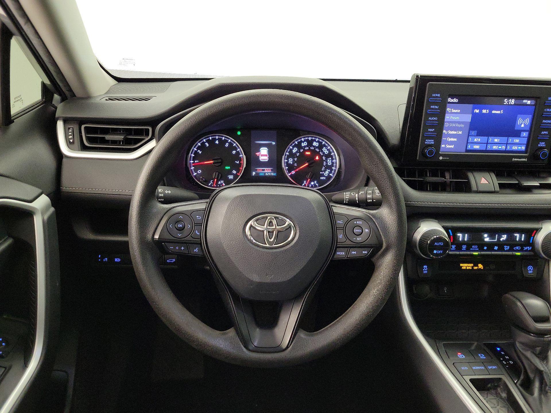 Thumbnail: 2022 Toyota RAV4 - 10