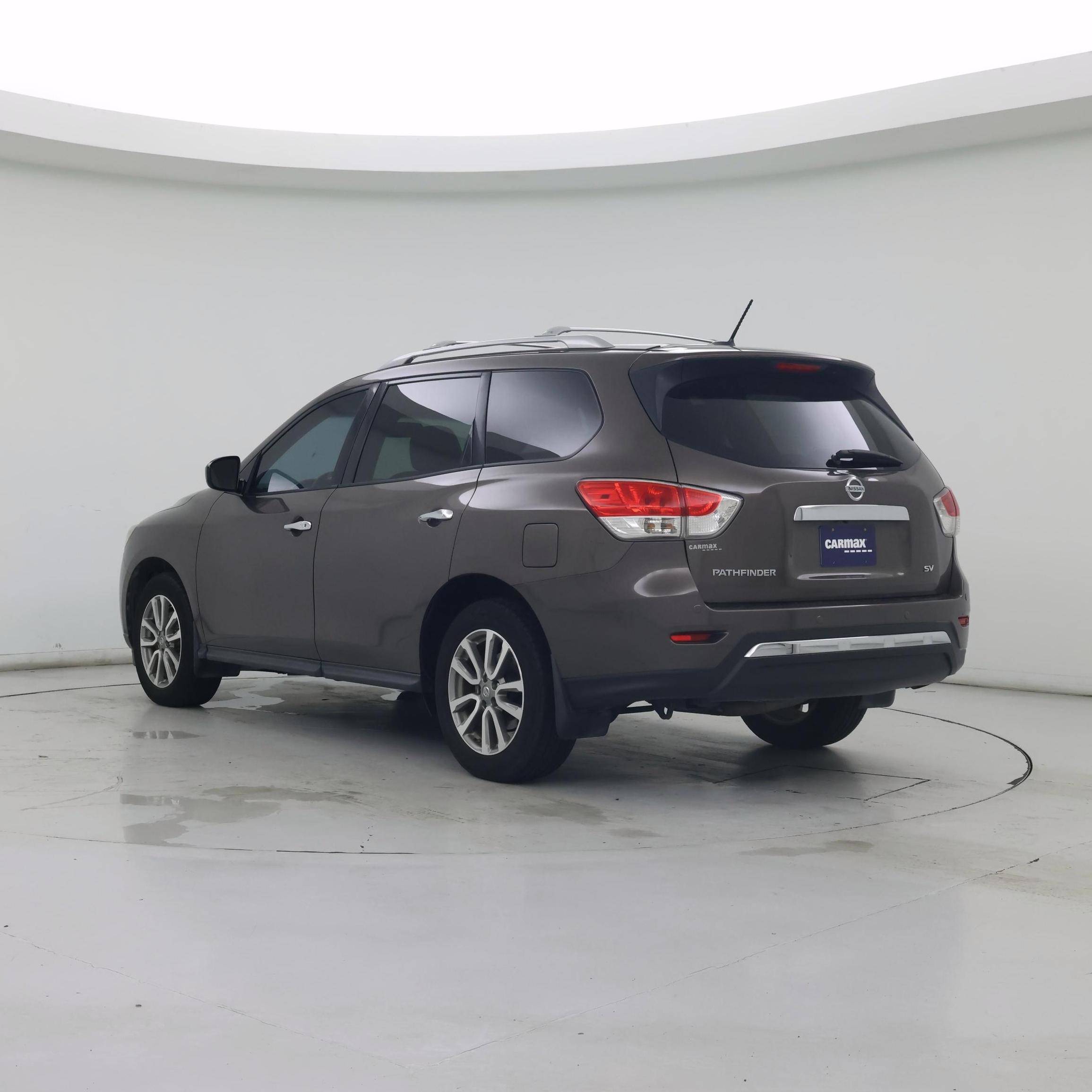 Thumbnail: 2015 Nissan Pathfinder - 2