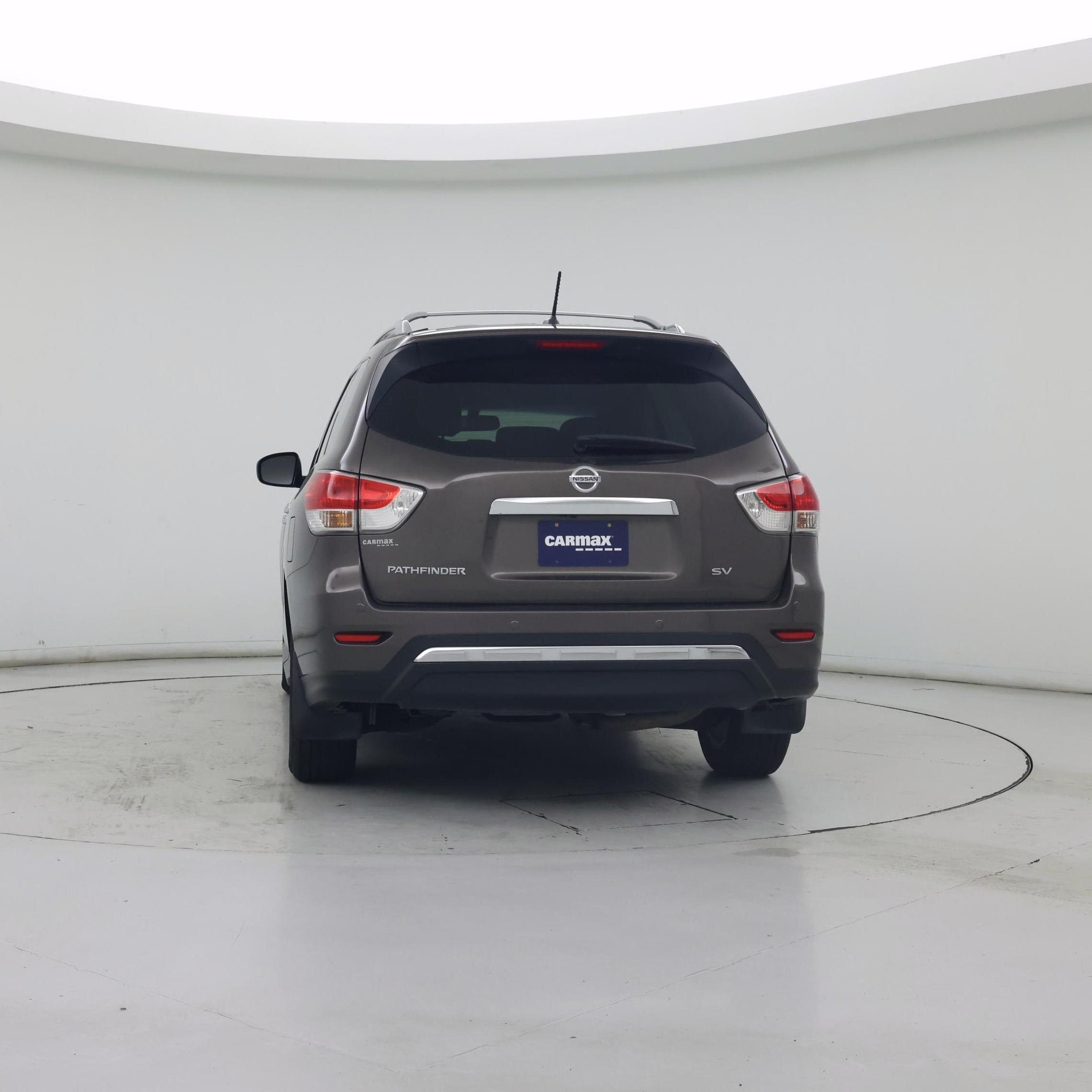 Thumbnail: 2015 Nissan Pathfinder - 6