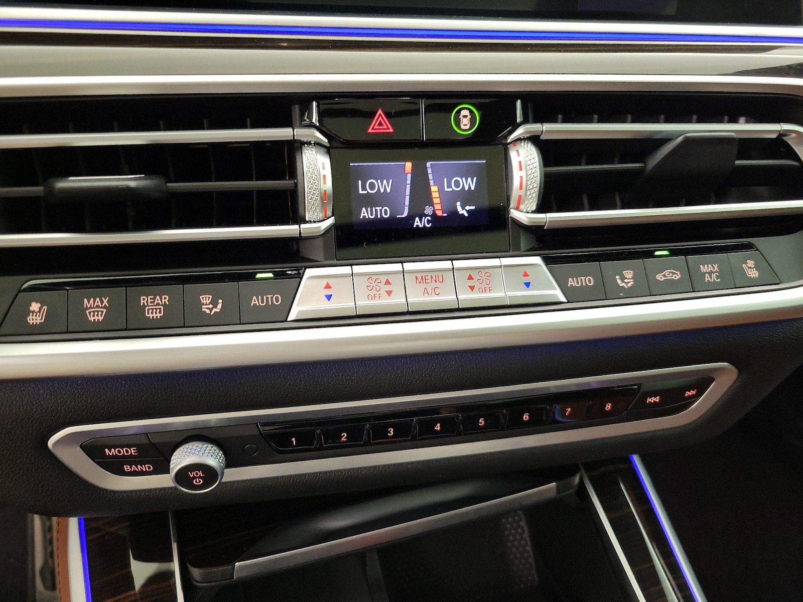 2021 BMW X5 40i - Photo 17