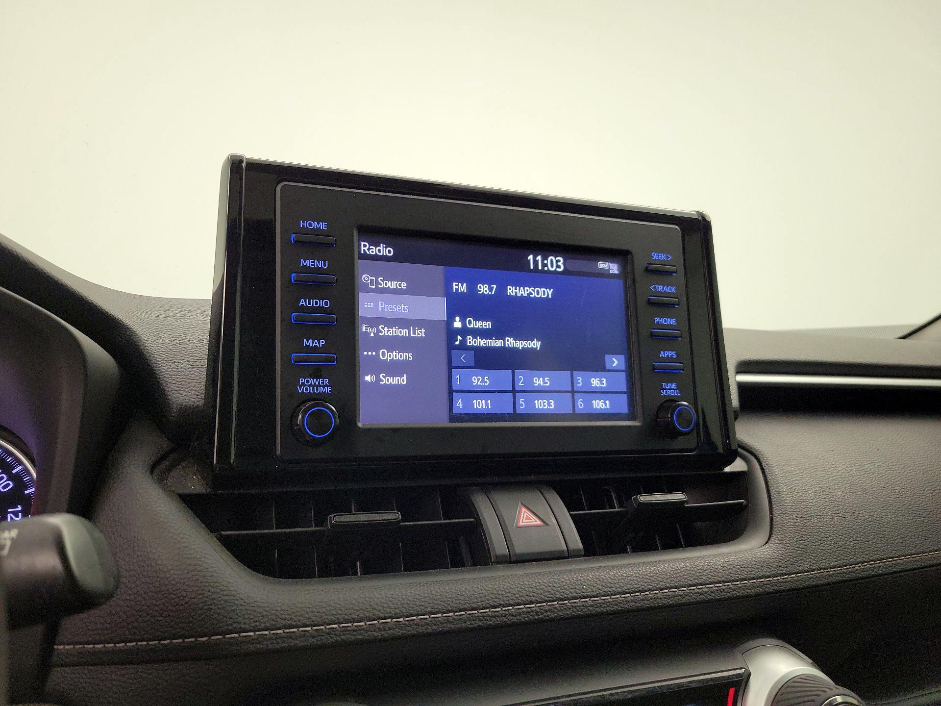 Thumbnail: 2019 Toyota RAV4 - 15