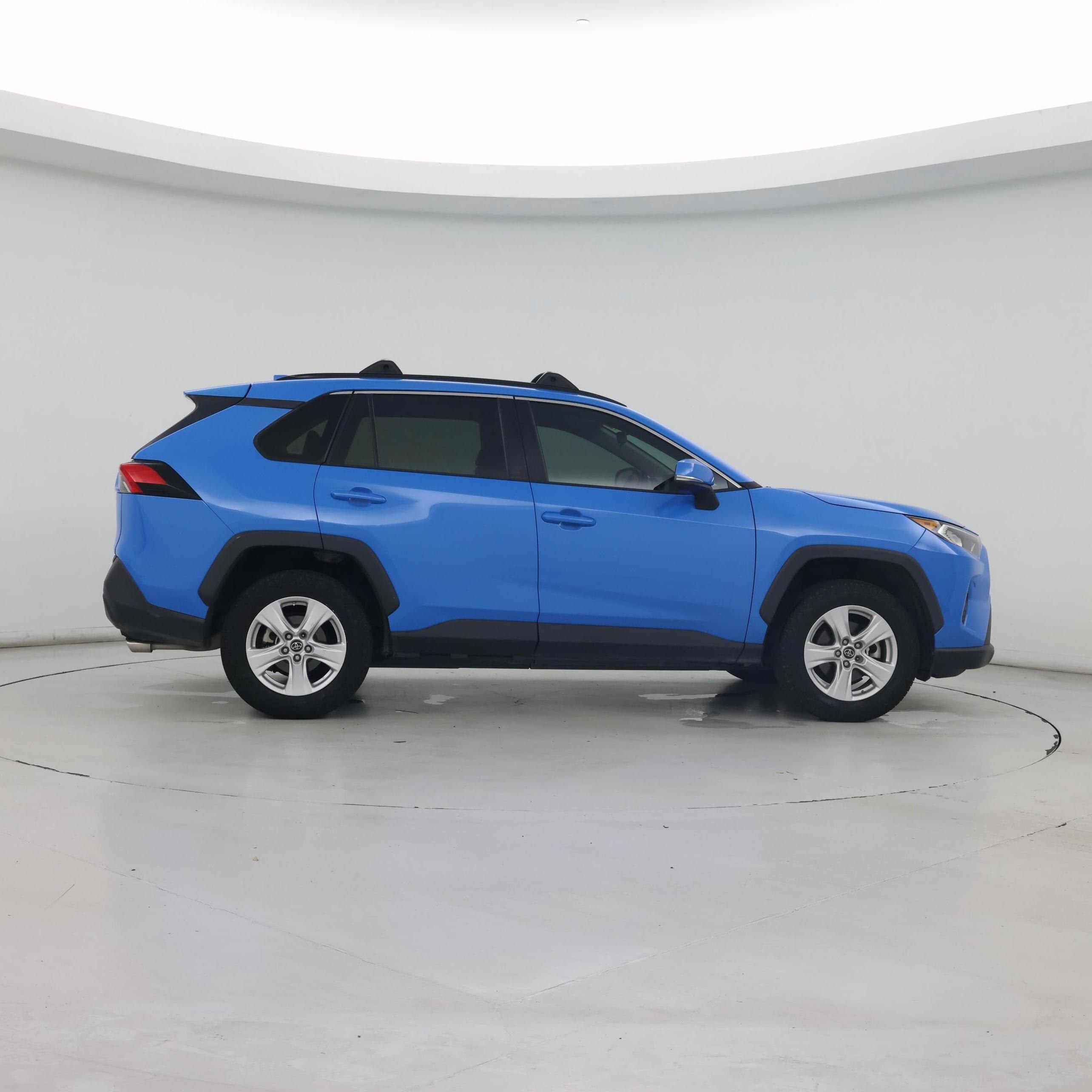 Thumbnail: 2019 Toyota RAV4 - 7