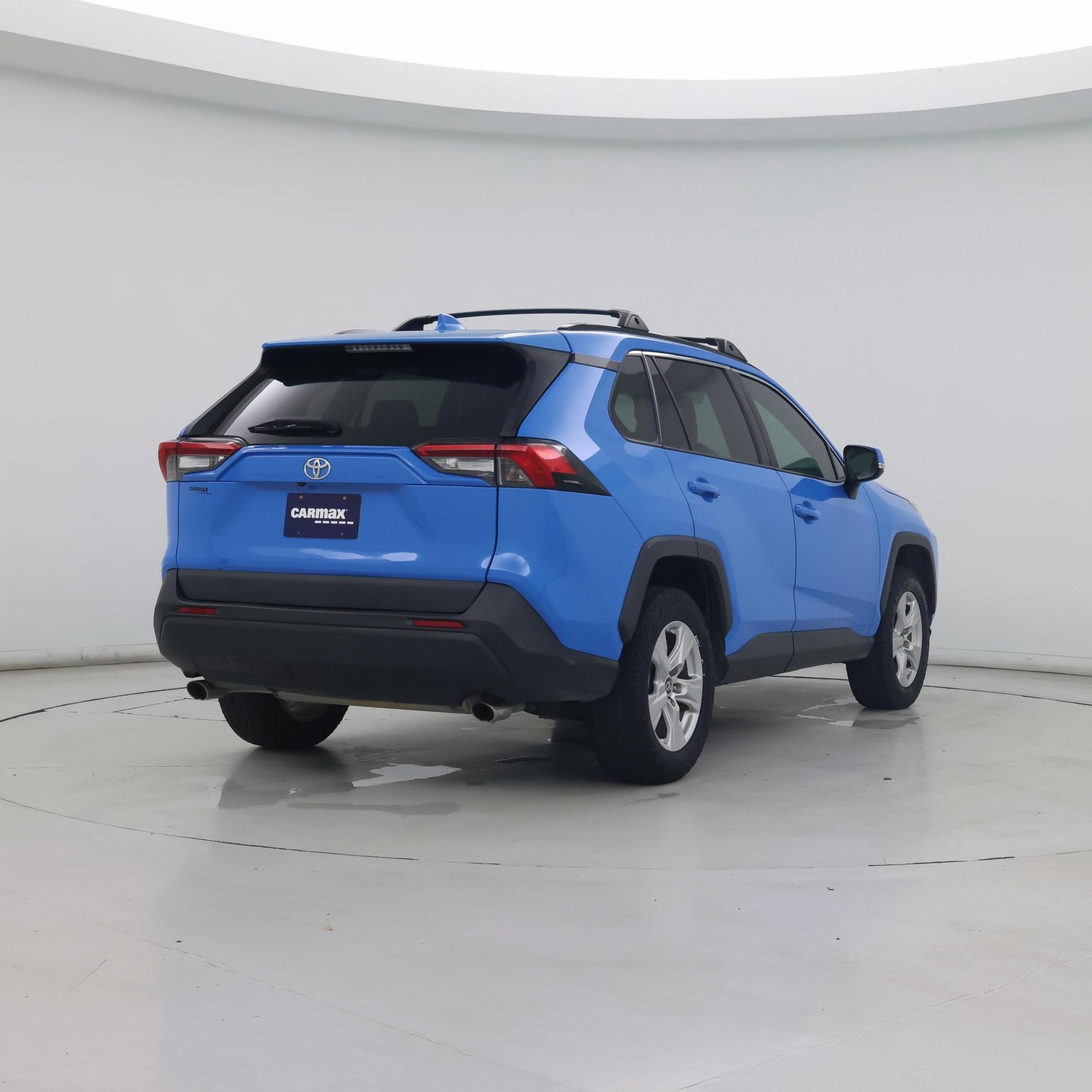 Thumbnail: 2019 Toyota RAV4 - 8
