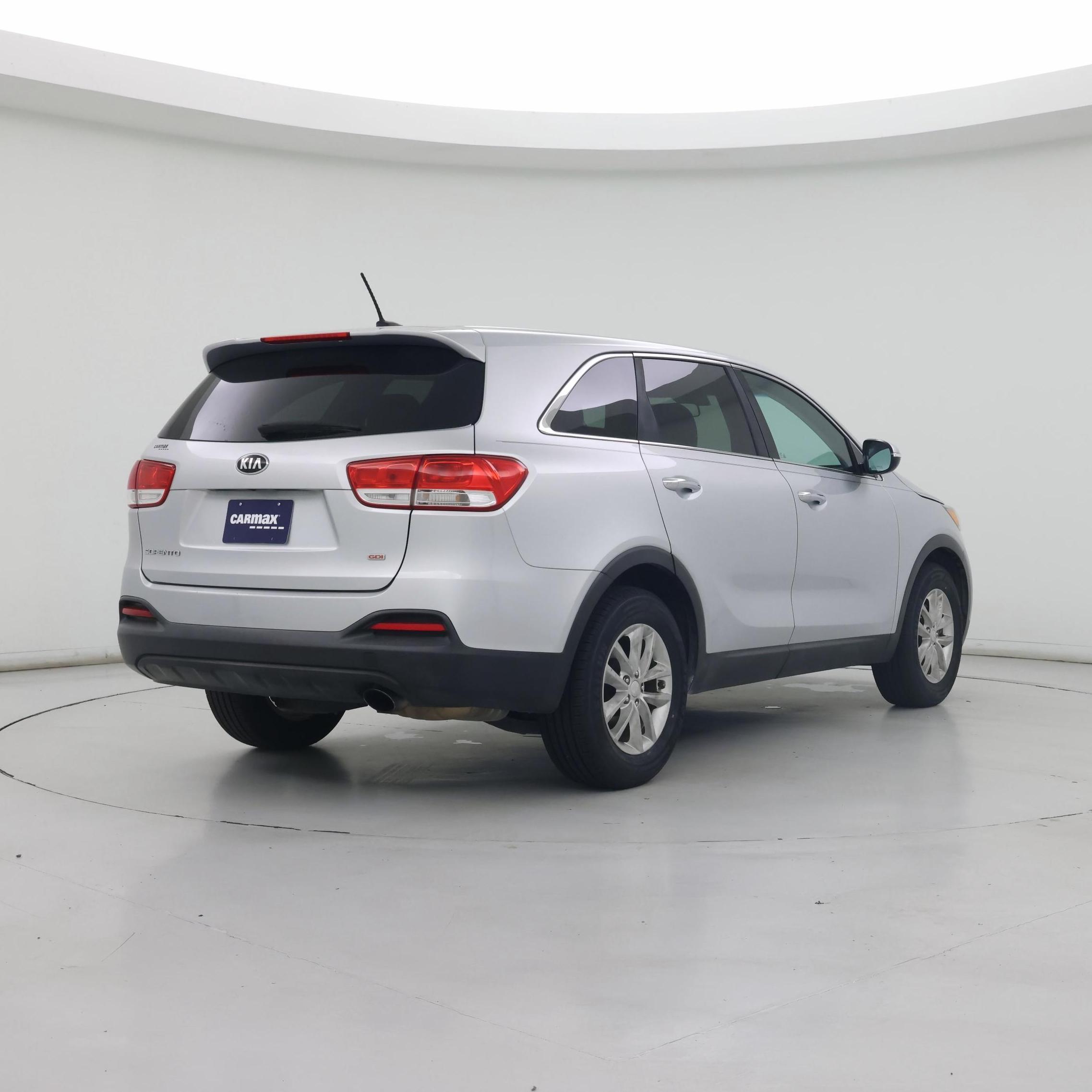 Thumbnail: 2017 Kia Sorento - 8