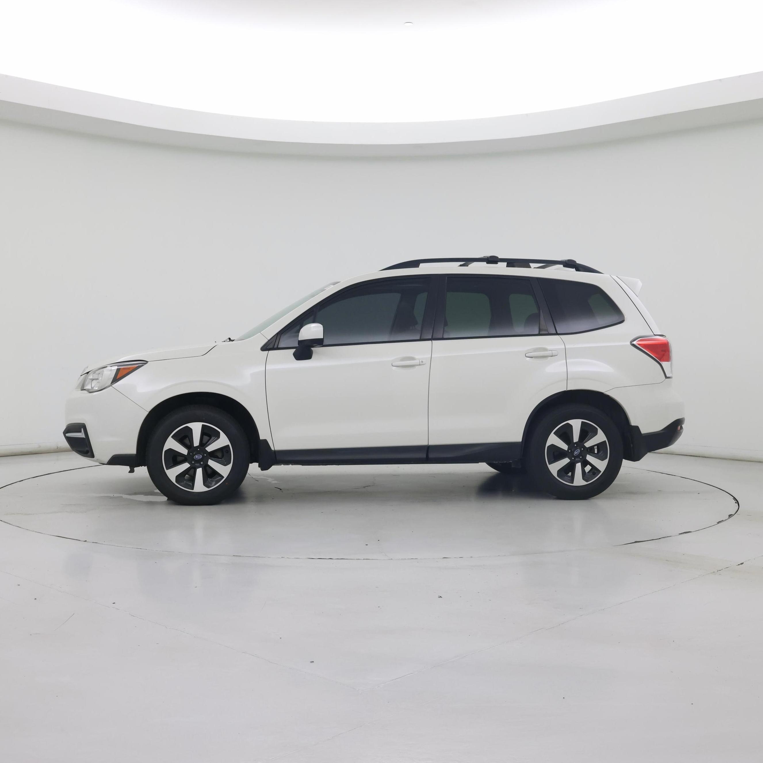 Thumbnail: 2018 Subaru Forester - 3
