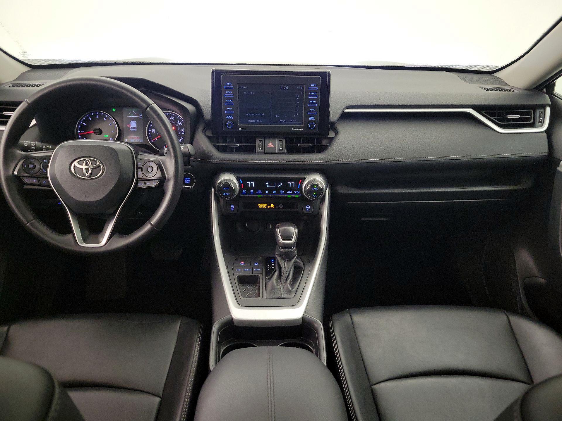 Thumbnail: 2021 Toyota RAV4 - 9