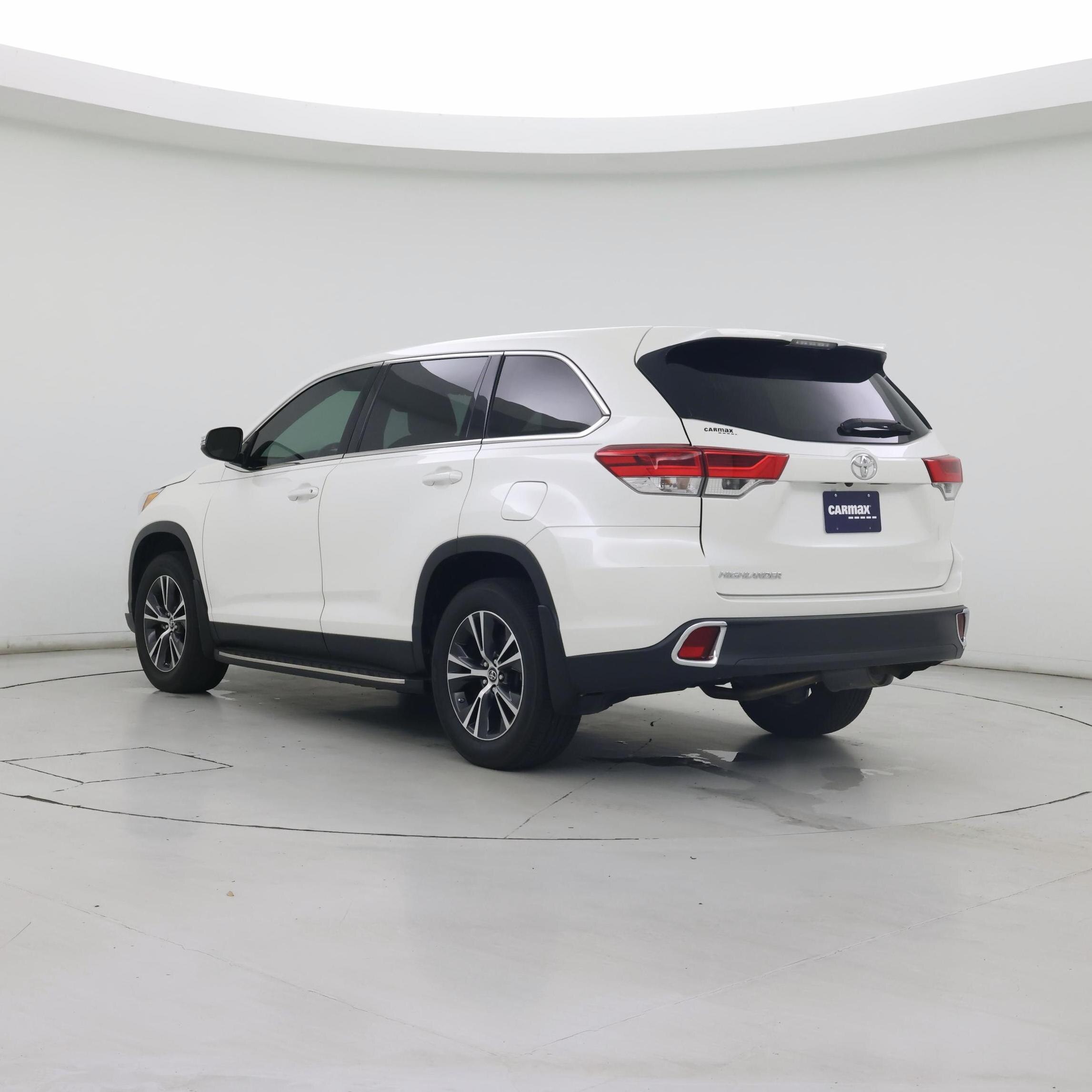 Thumbnail: 2019 Toyota Highlander - 2