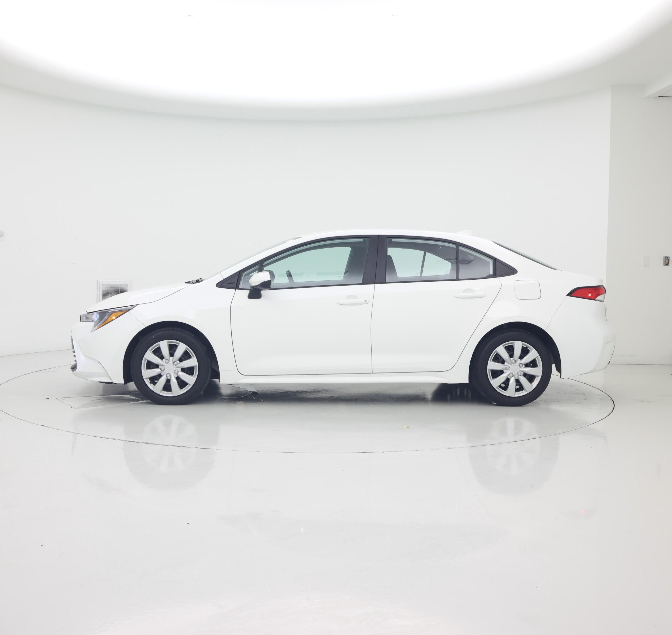 Thumbnail: 2025 Toyota Corolla - 3